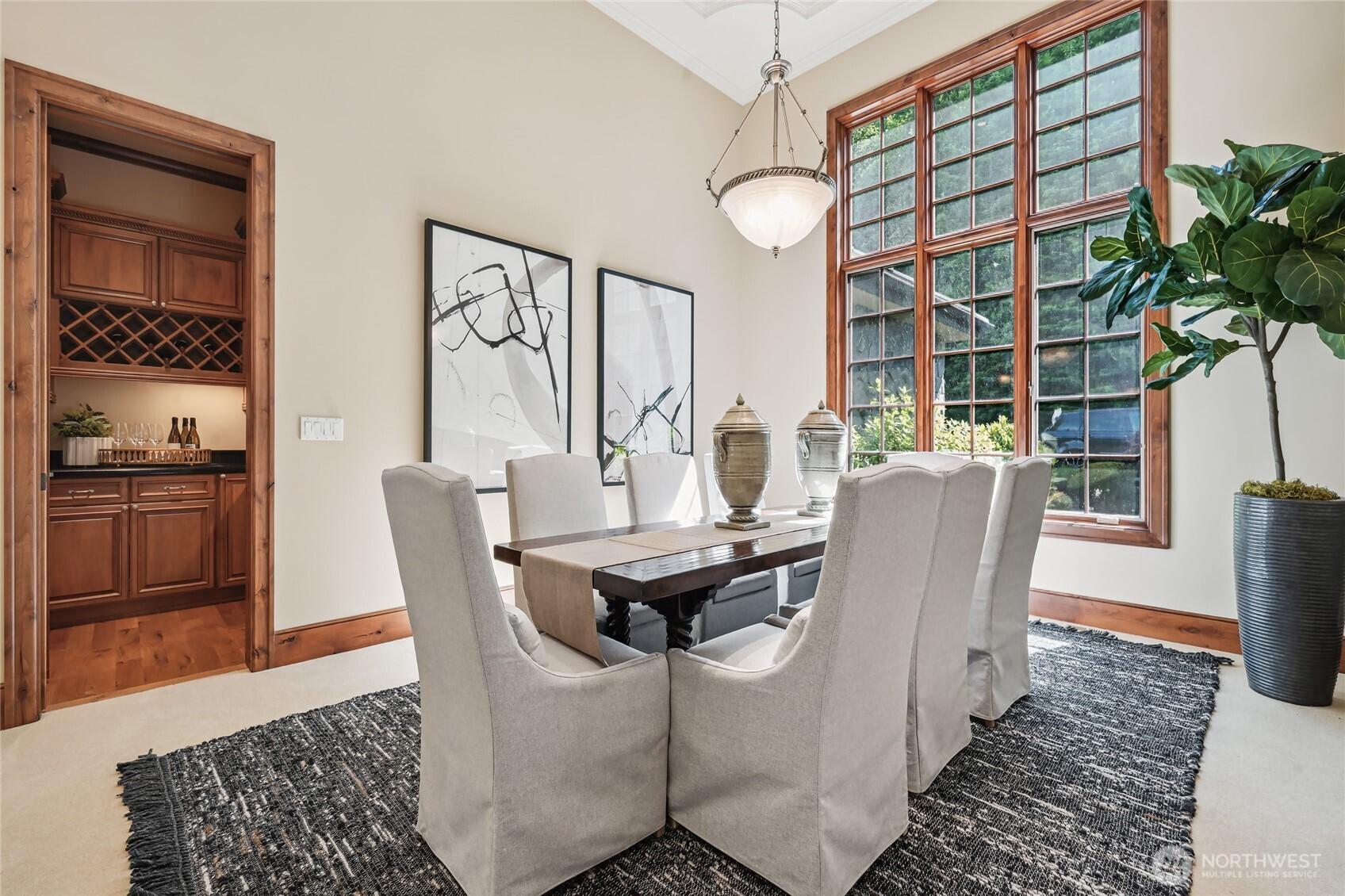 BELLEVUE, Washington, 98006, United States, 4 Bedrooms Bedrooms, ,6 BathroomsBathrooms,Residential,For Sale,1876137