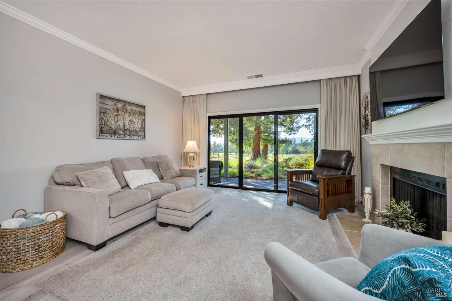 Napa, California, 94558, United States, 2 Bedrooms Bedrooms, ,2 BathroomsBathrooms,Residential,For Sale,1849906
