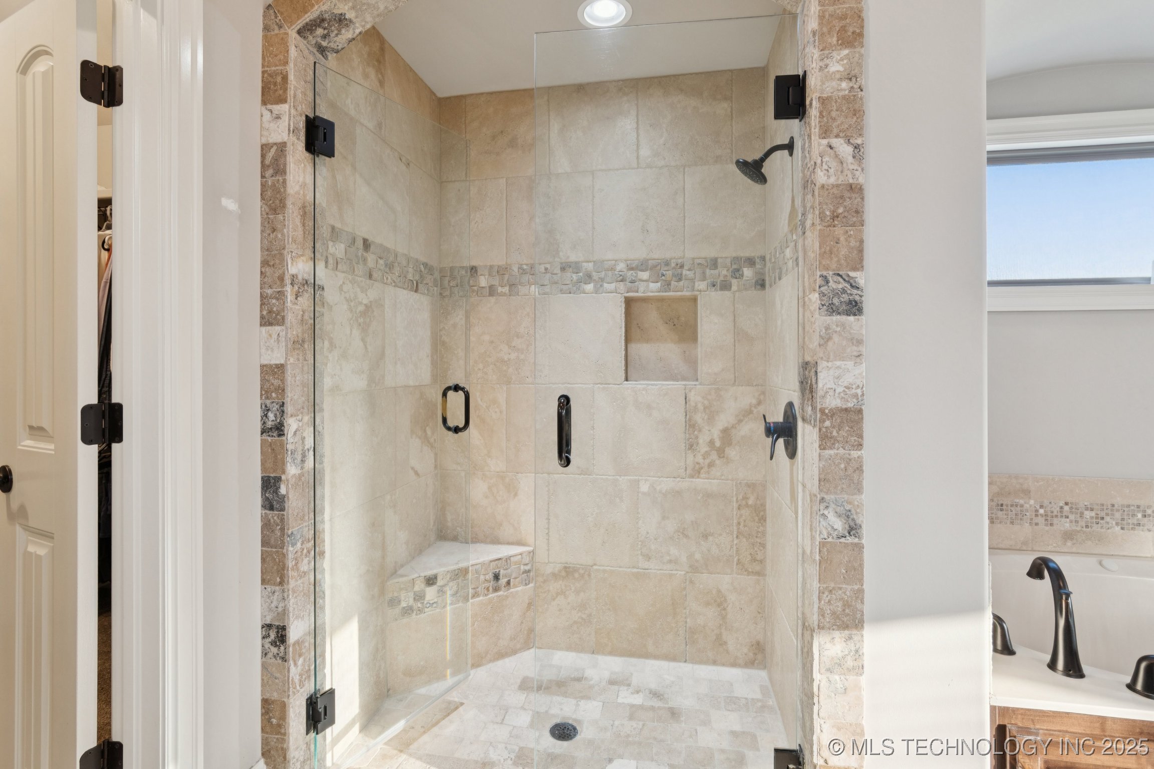 Owasso, Oklahoma, 74055, United States, 4 Bedrooms Bedrooms, ,4 BathroomsBathrooms,Residential,For Sale,1962662