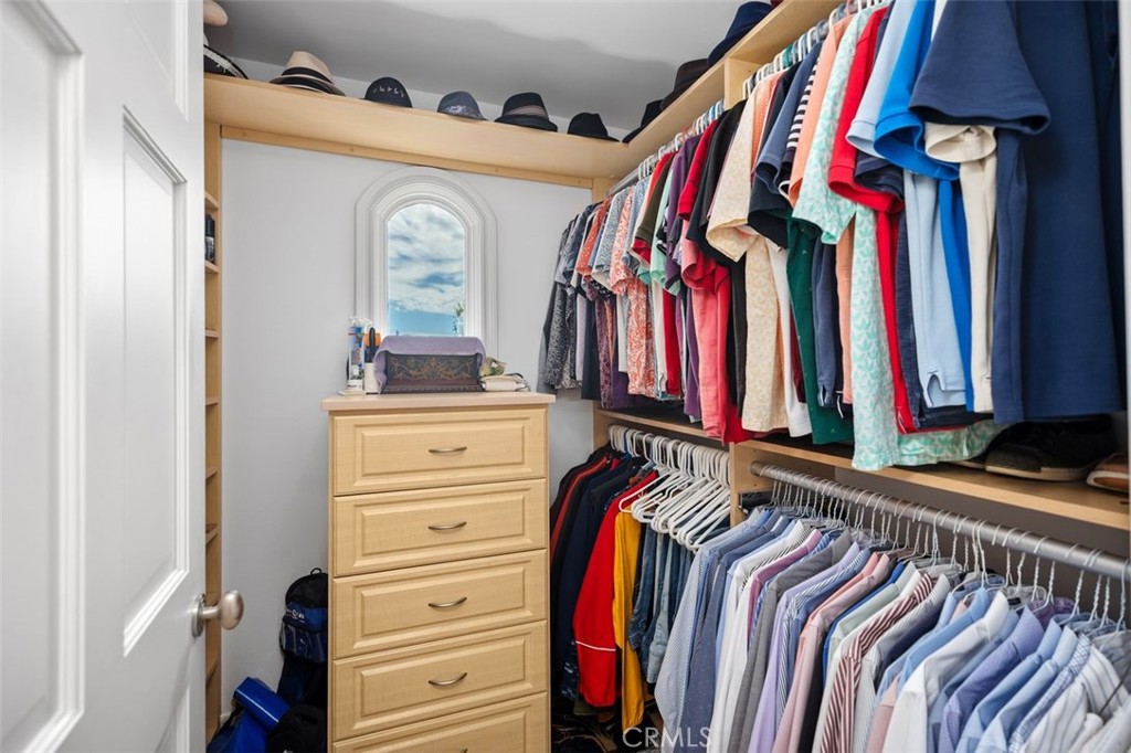 Mission Viejo, California, 92692, United States, 5 Bedrooms Bedrooms, ,5 BathroomsBathrooms,Residential,For Sale,1949715