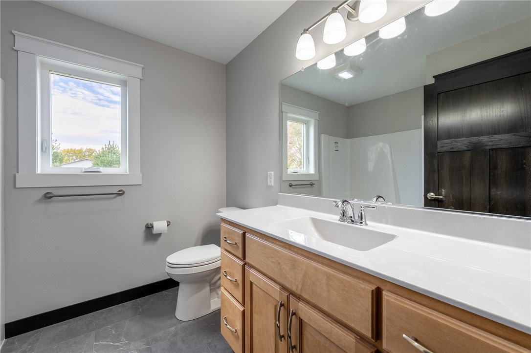 Chippewa Falls, Wisconsin, 54729, United States, 3 Bedrooms Bedrooms, ,2 BathroomsBathrooms,Residential,For Sale,1998199