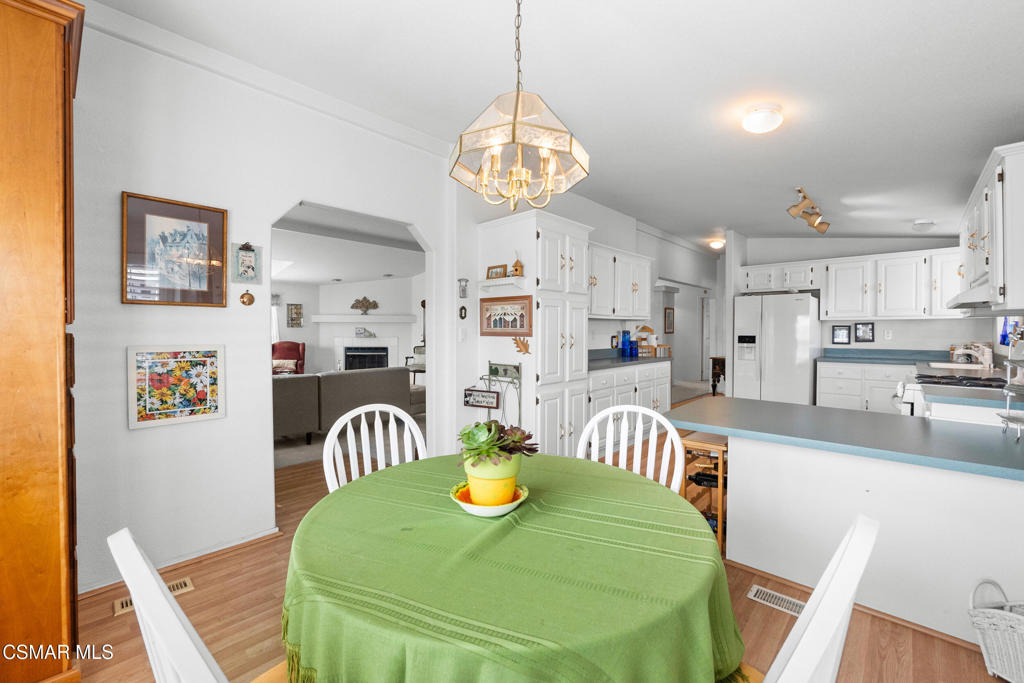Ventura, California, 93001, United States, 3 Bedrooms Bedrooms, ,2 BathroomsBathrooms,Residential,For Sale,1921287