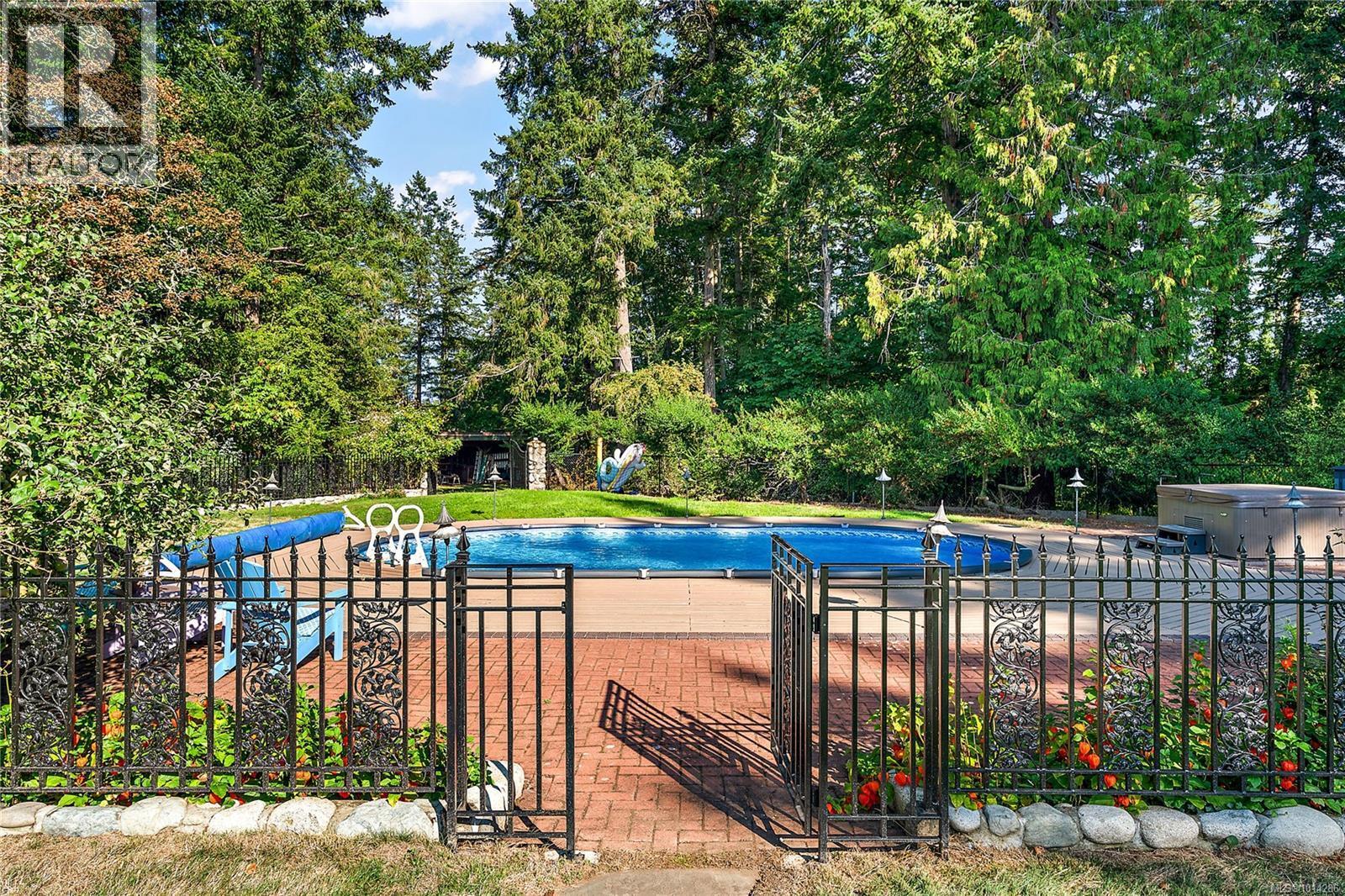 NORTH SAANICH, British Columbia, V8L 5P8, CA, 7 Bedrooms Bedrooms, ,10 BathroomsBathrooms,Residential,For Sale,1950627