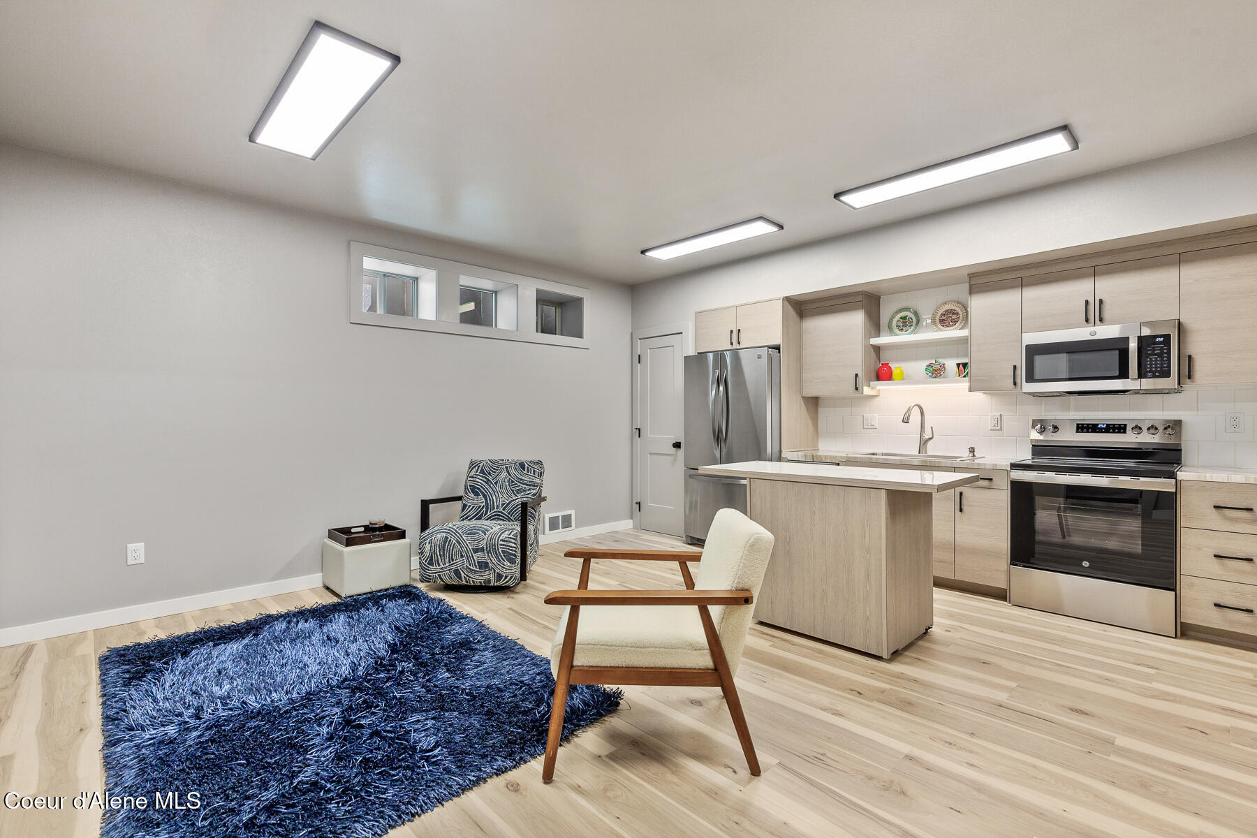 Coeur d'Alene, Idaho, 83814, United States, 4 Bedrooms Bedrooms, ,5 BathroomsBathrooms,Residential,For Sale,2014522