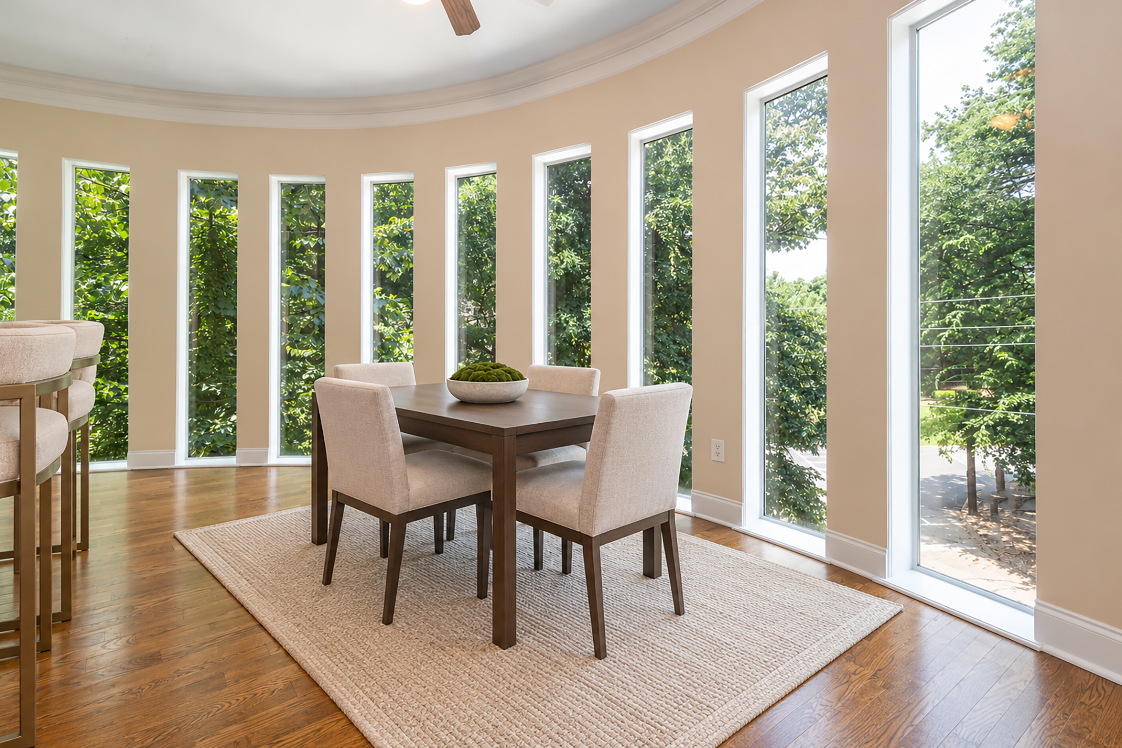 Exceptional and Rare Rental Opportunity - 物件實景