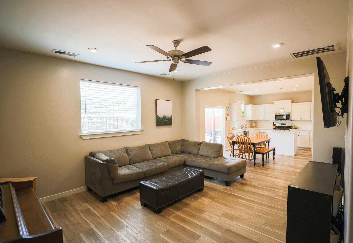 Washington, Utah, 84780, United States, 4 Bedrooms Bedrooms, ,Residential,For Sale,1939469