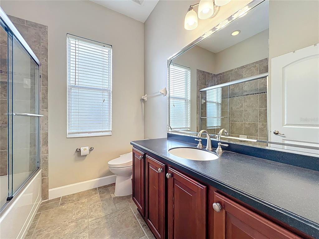 Orlando, Florida, 32829, United States, 4 Bedrooms Bedrooms, ,4 BathroomsBathrooms,Residential,For Sale,1913798