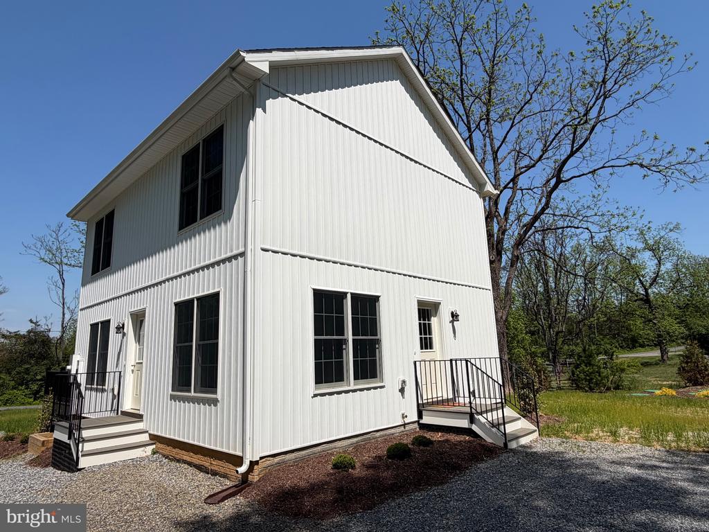 Boyce, Virginia, 22620, United States, 3 Bedrooms Bedrooms, ,3 BathroomsBathrooms,Residential,For Sale,2032757