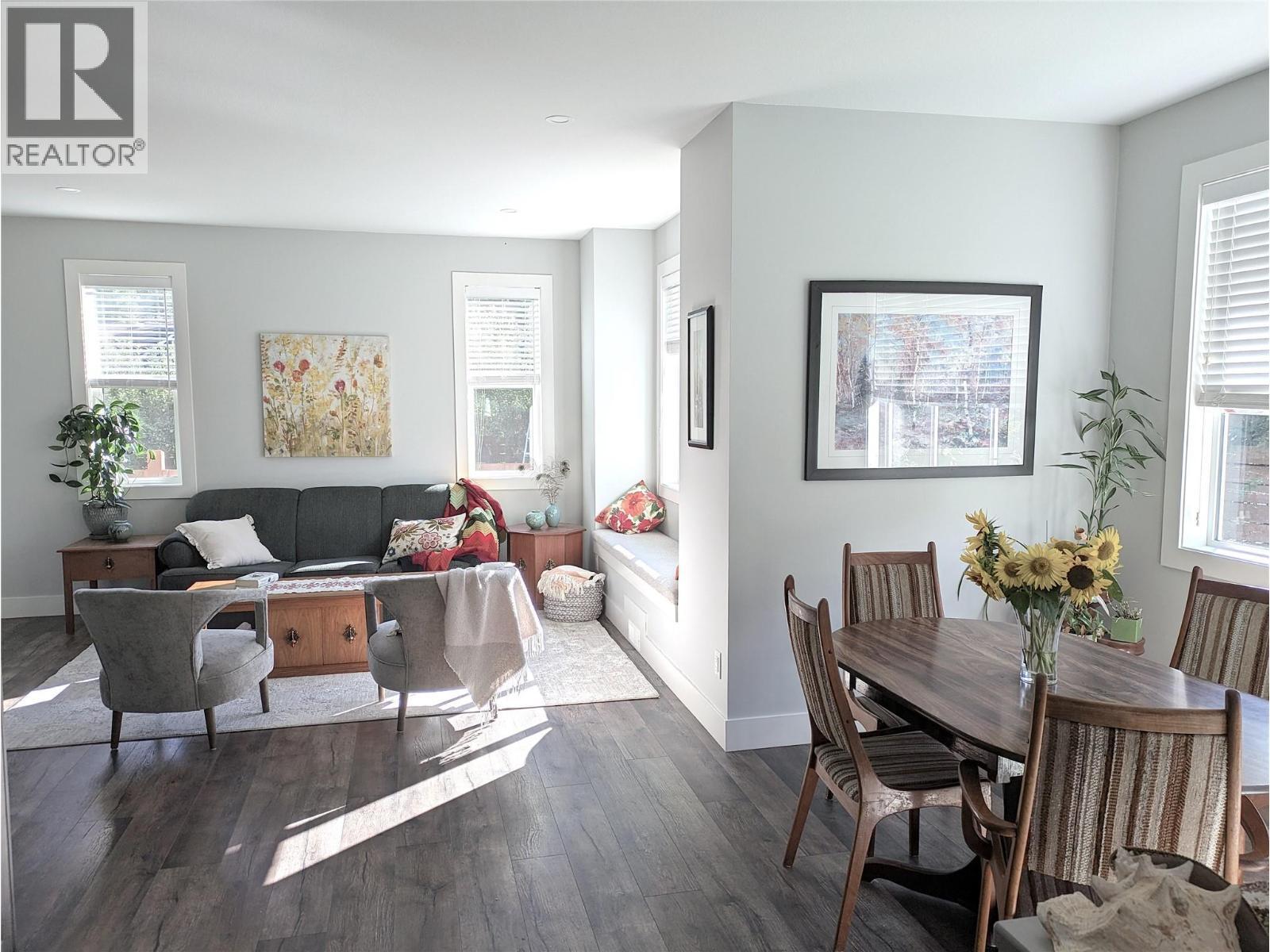 KELOWNA, British Columbia, V1V 1E2, CA, 4 Bedrooms Bedrooms, ,3 BathroomsBathrooms,Residential,For Sale,1961625