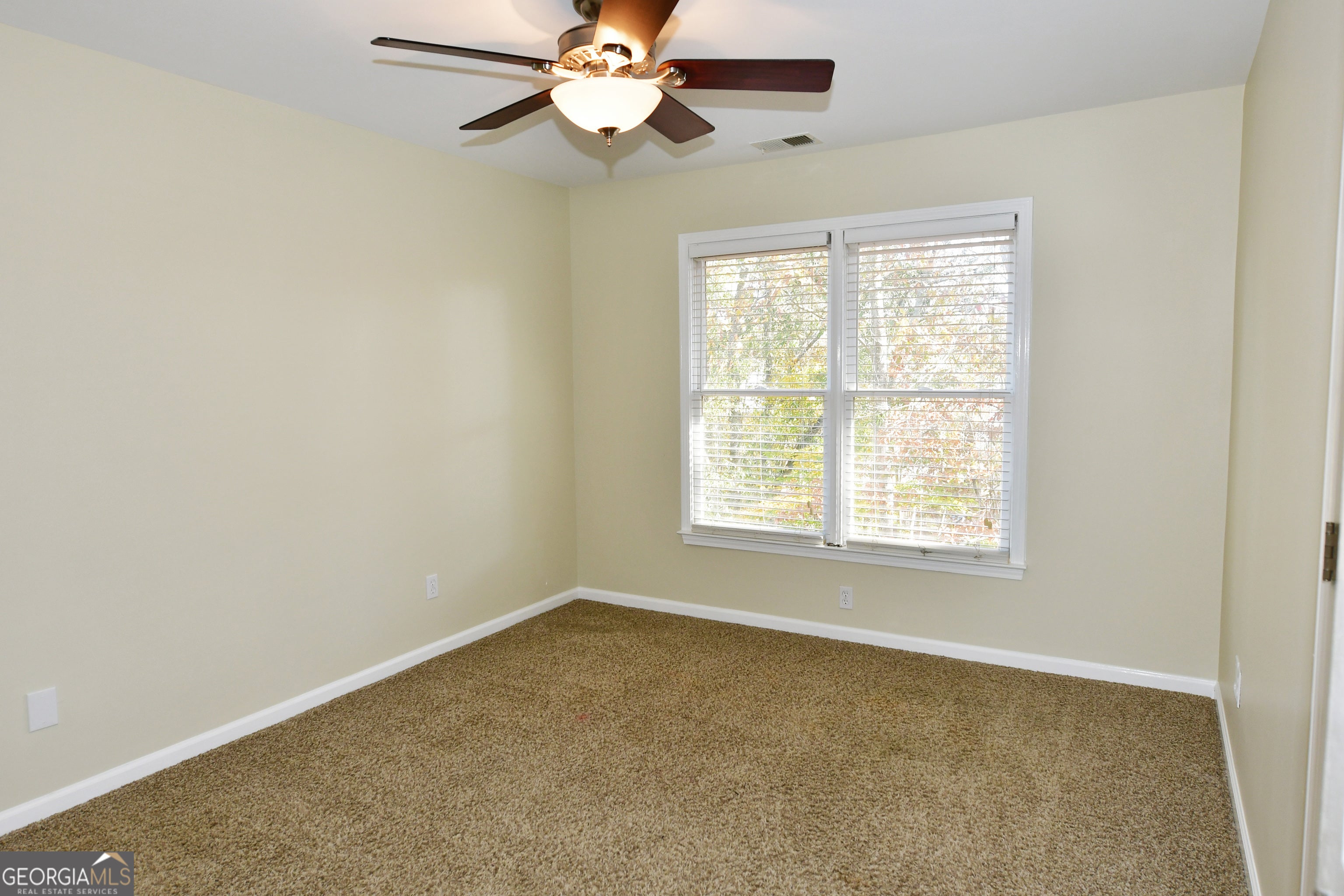 Hoschton, Georgia, 30548, United States, 5 Bedrooms Bedrooms, ,4 BathroomsBathrooms,Residential,For Sale,1992517