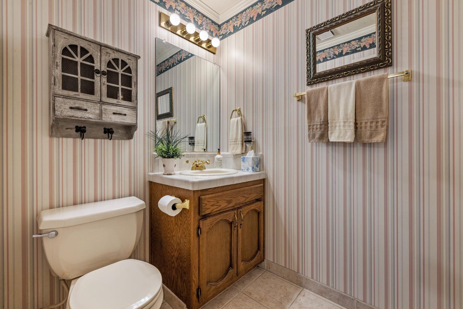 Lodi, California, 95242, United States, 4 Bedrooms Bedrooms, ,3 BathroomsBathrooms,Residential,For Sale,2012601