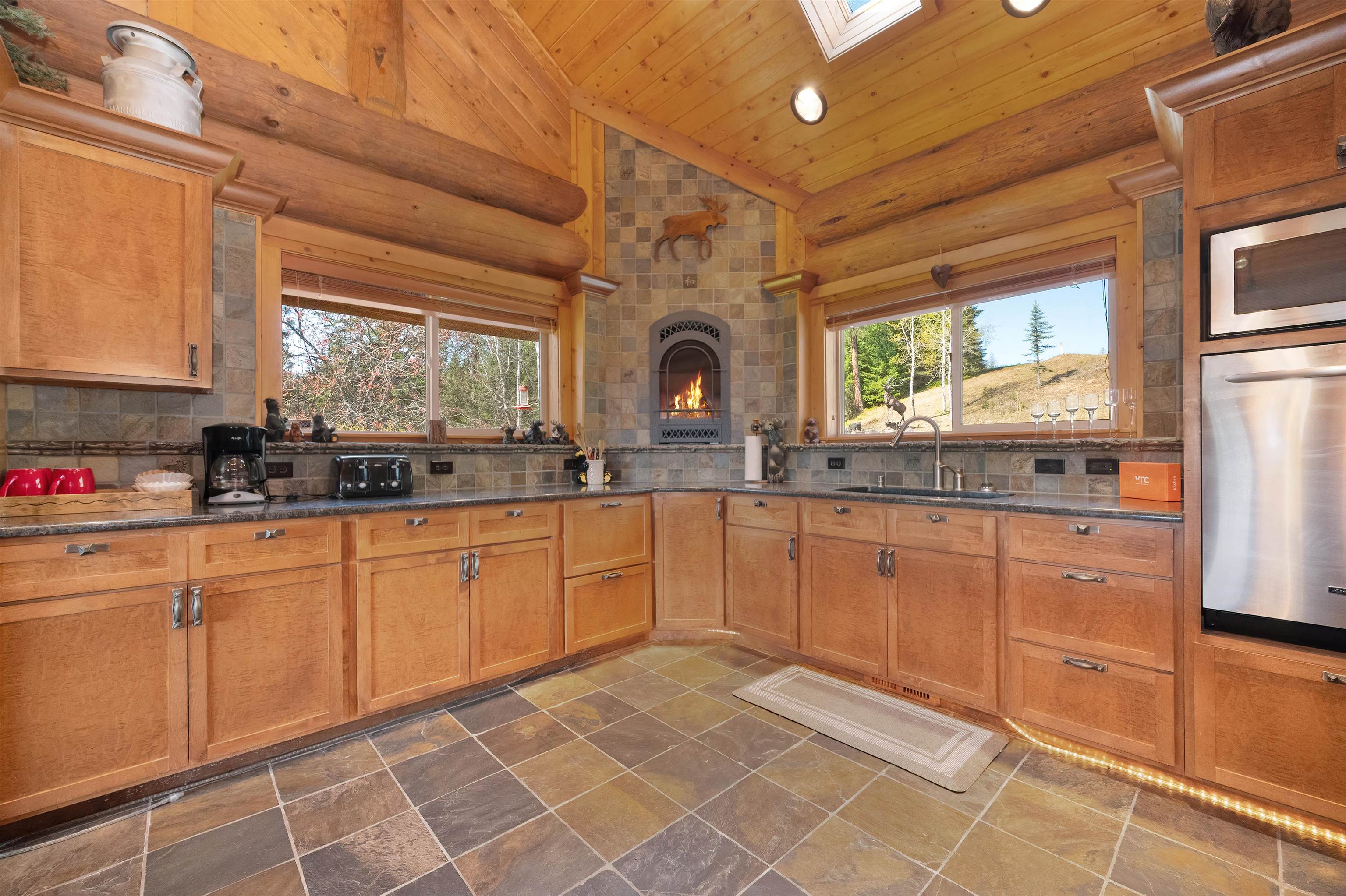 Kingston, Idaho, 83839, United States, 5 Bedrooms Bedrooms, ,4 BathroomsBathrooms,Residential,For Sale,1793473