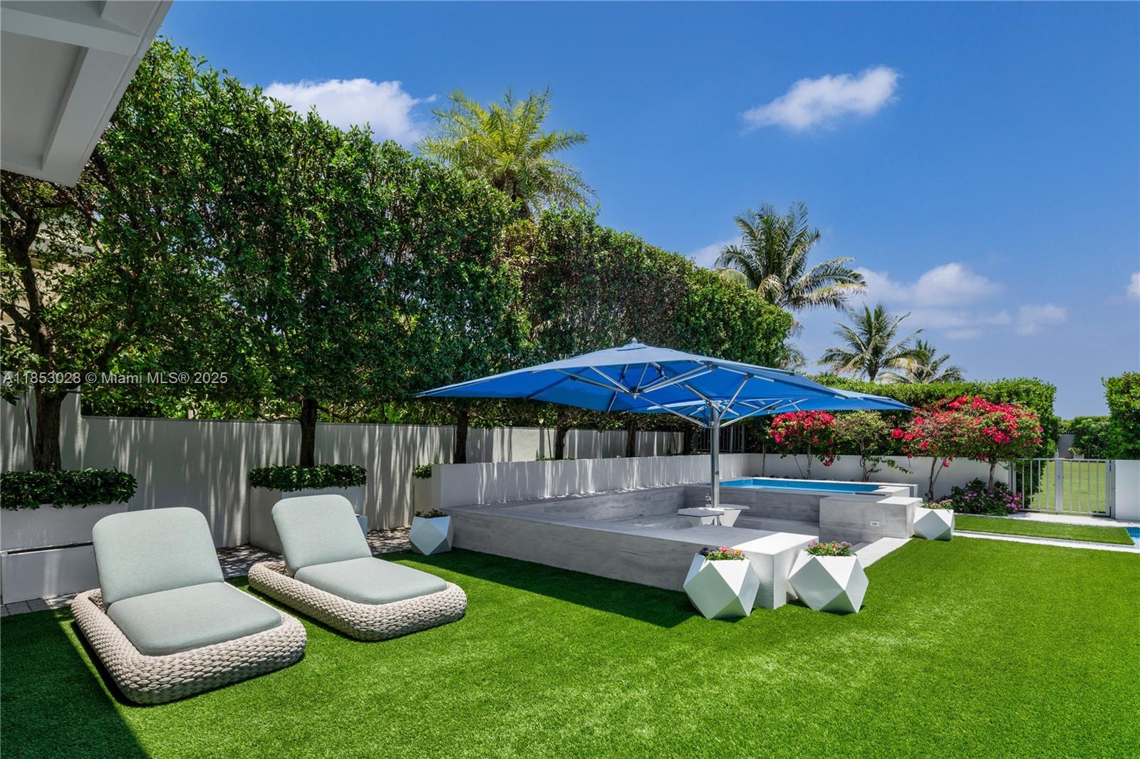 Miami Beach, Florida, 33141, United States, 5 Bedrooms Bedrooms, ,7 BathroomsBathrooms,Residential,For Sale,1934428