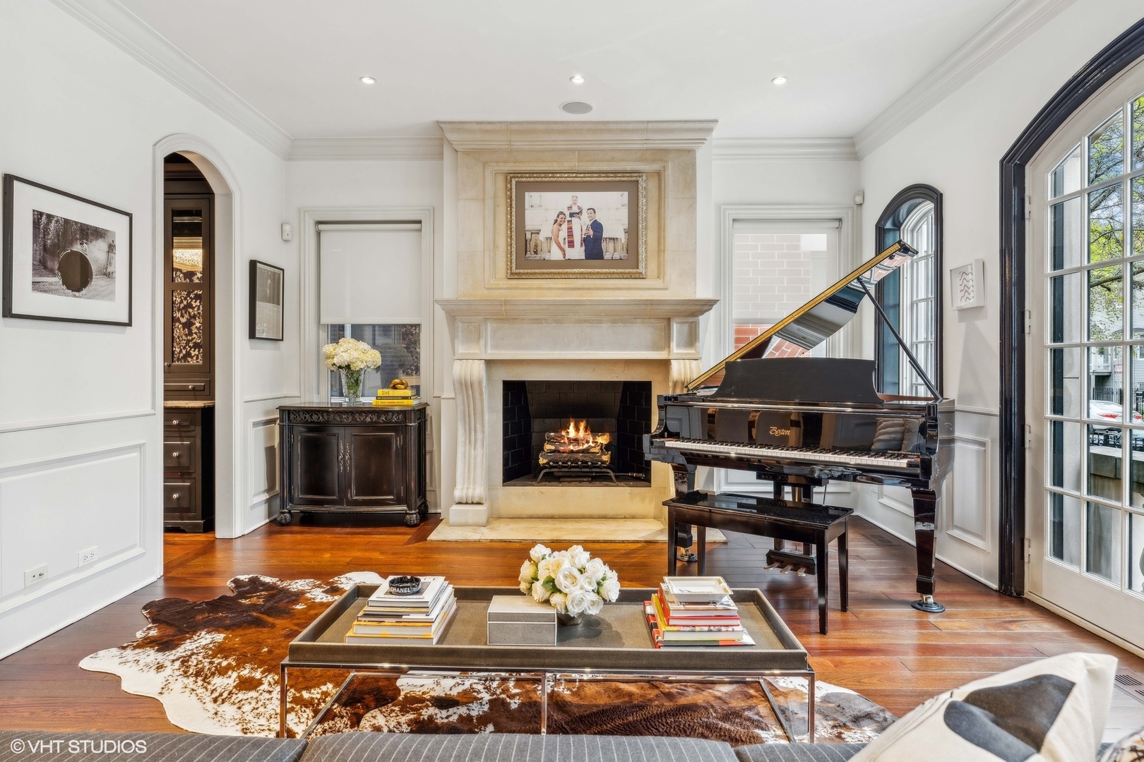 3830 N Wayne Avenue, Chicago, Illinois, 60613, United States, 6 Bedrooms Bedrooms, ,6 BathroomsBathrooms,Residential,For Sale,3830 N Wayne Avenue,1628817