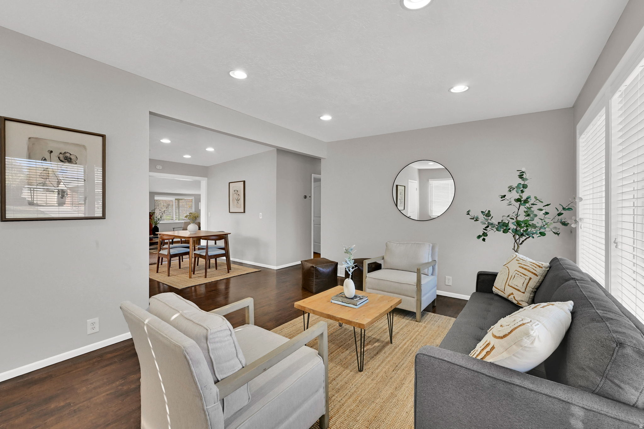 Murray, Utah, 84107, United States, 3 Bedrooms Bedrooms, ,2 BathroomsBathrooms,Residential,For Sale,1999018