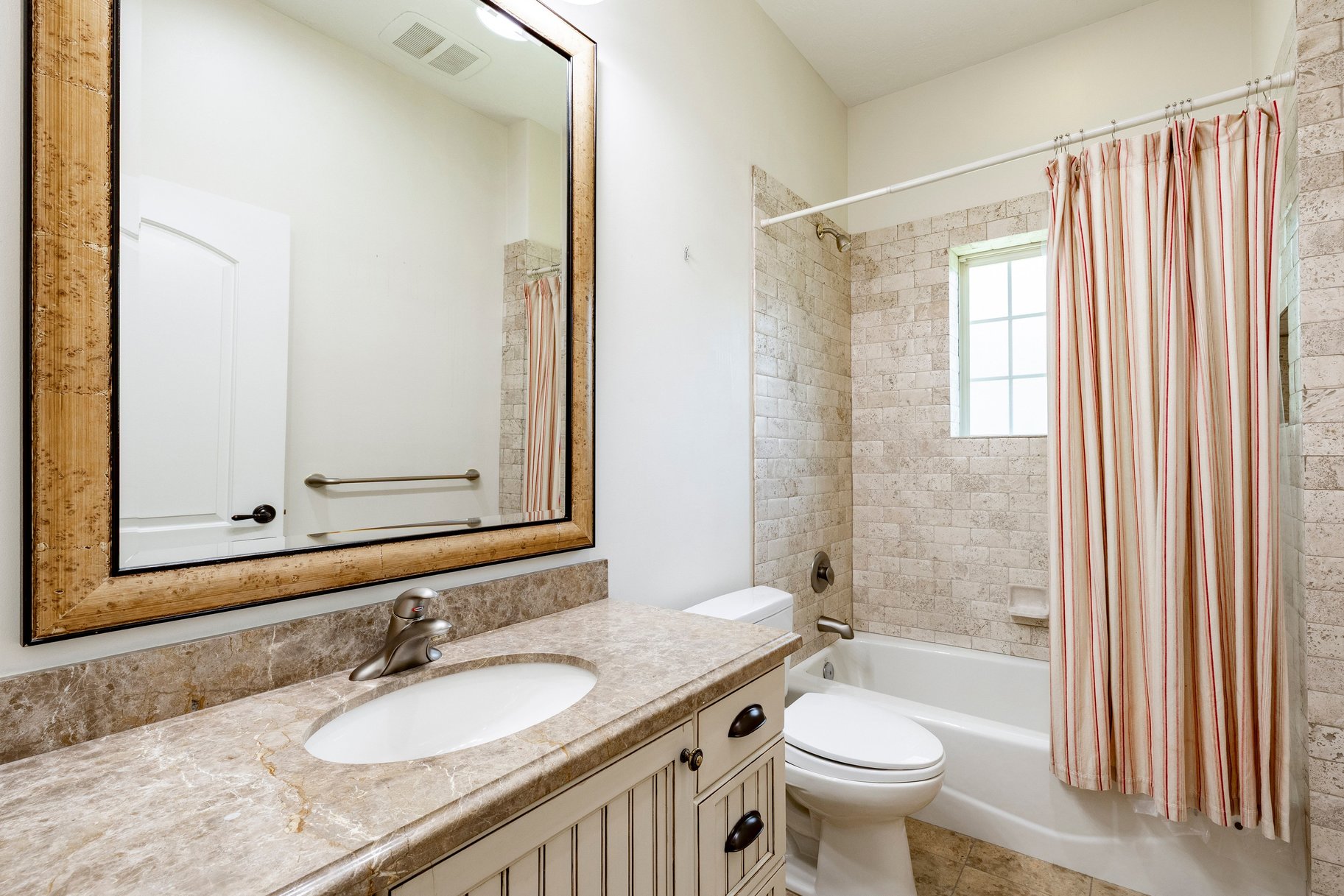  Private Gated Cottonwood Heights Retreat With Seasonal Stream & Mountain views - 物件實景
