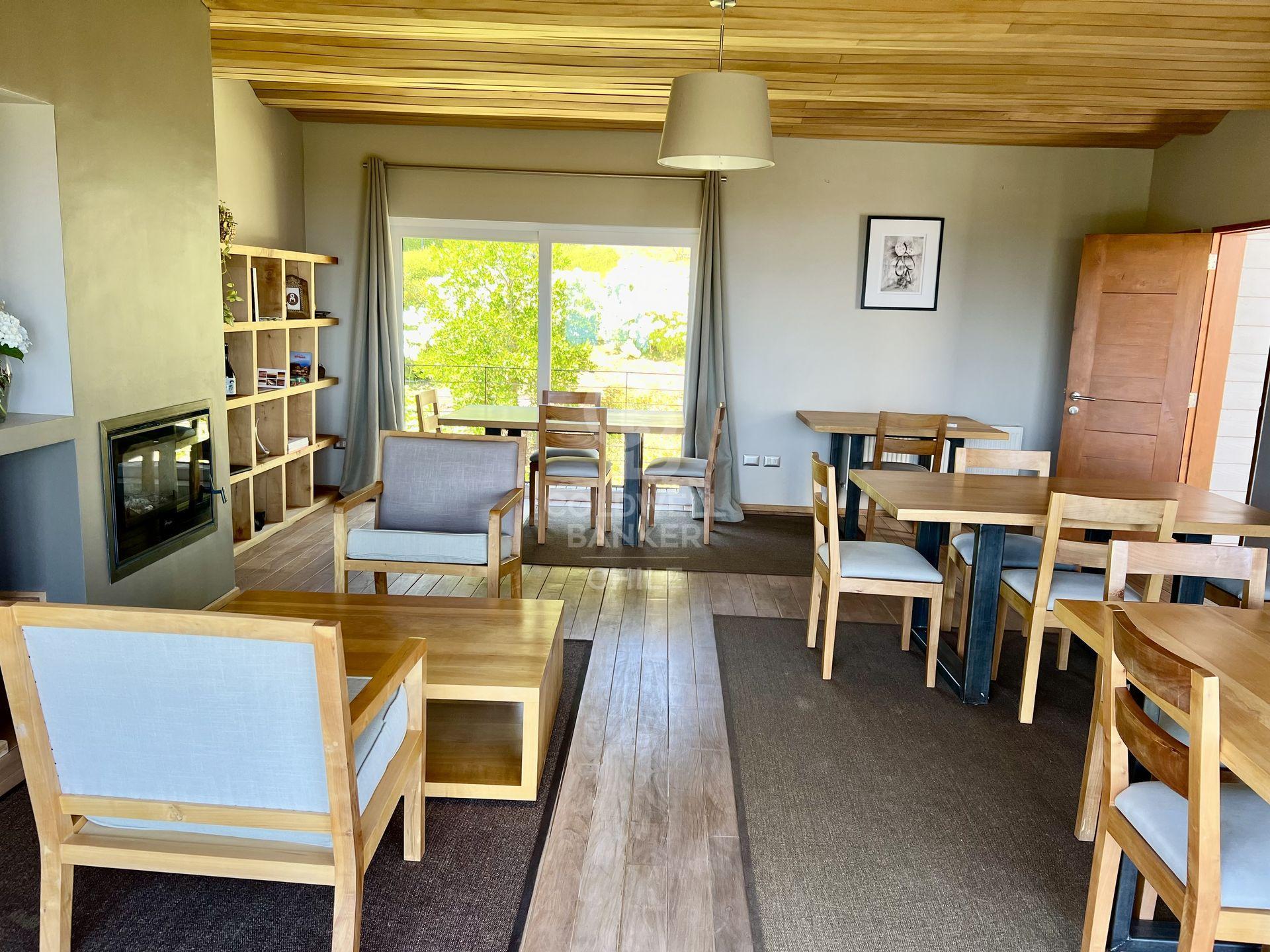 Pucón, Chile, 5 Bedrooms Bedrooms, ,5 BathroomsBathrooms,Residential,For Sale,1684687