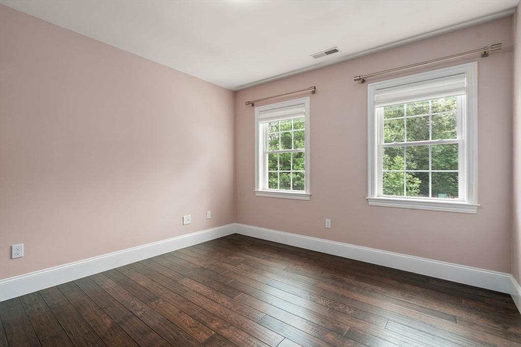 Natick, Massachusetts, 01760, United States, 3 Bedrooms Bedrooms, ,3 BathroomsBathrooms,Residential,For Sale,1941867