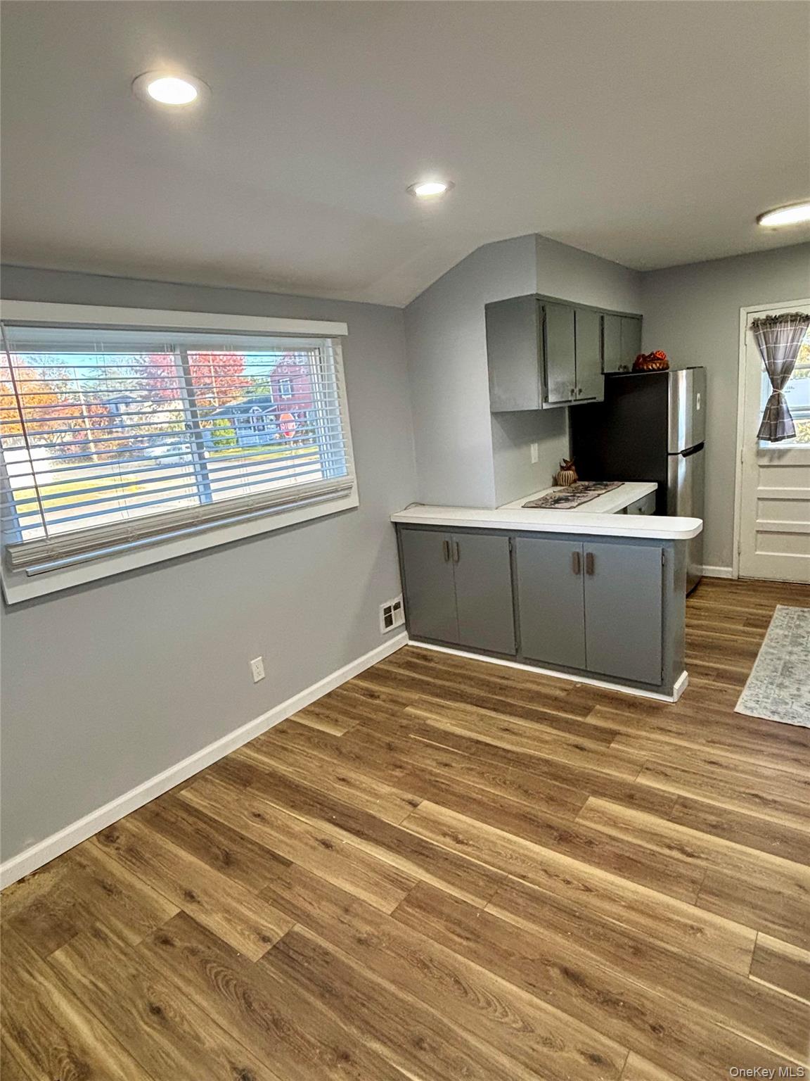 West Babylon, New York, 11704, United States, 3 Bedrooms Bedrooms, ,2 BathroomsBathrooms,Residential,For Sale,1988750