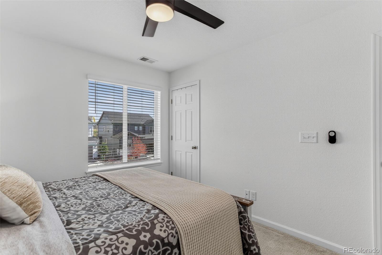 Castle Rock, Colorado, 80104, United States, 3 Bedrooms Bedrooms, ,2 BathroomsBathrooms,Residential,For Sale,1967525