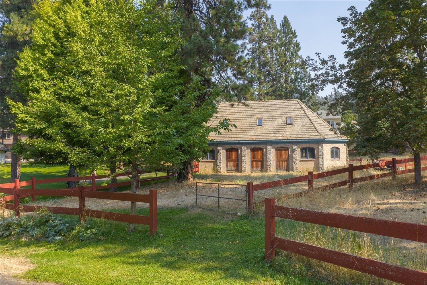 Spokane, Washington, 99223, United States, 6 Bedrooms Bedrooms, ,5 BathroomsBathrooms,Residential,For Sale,1978662