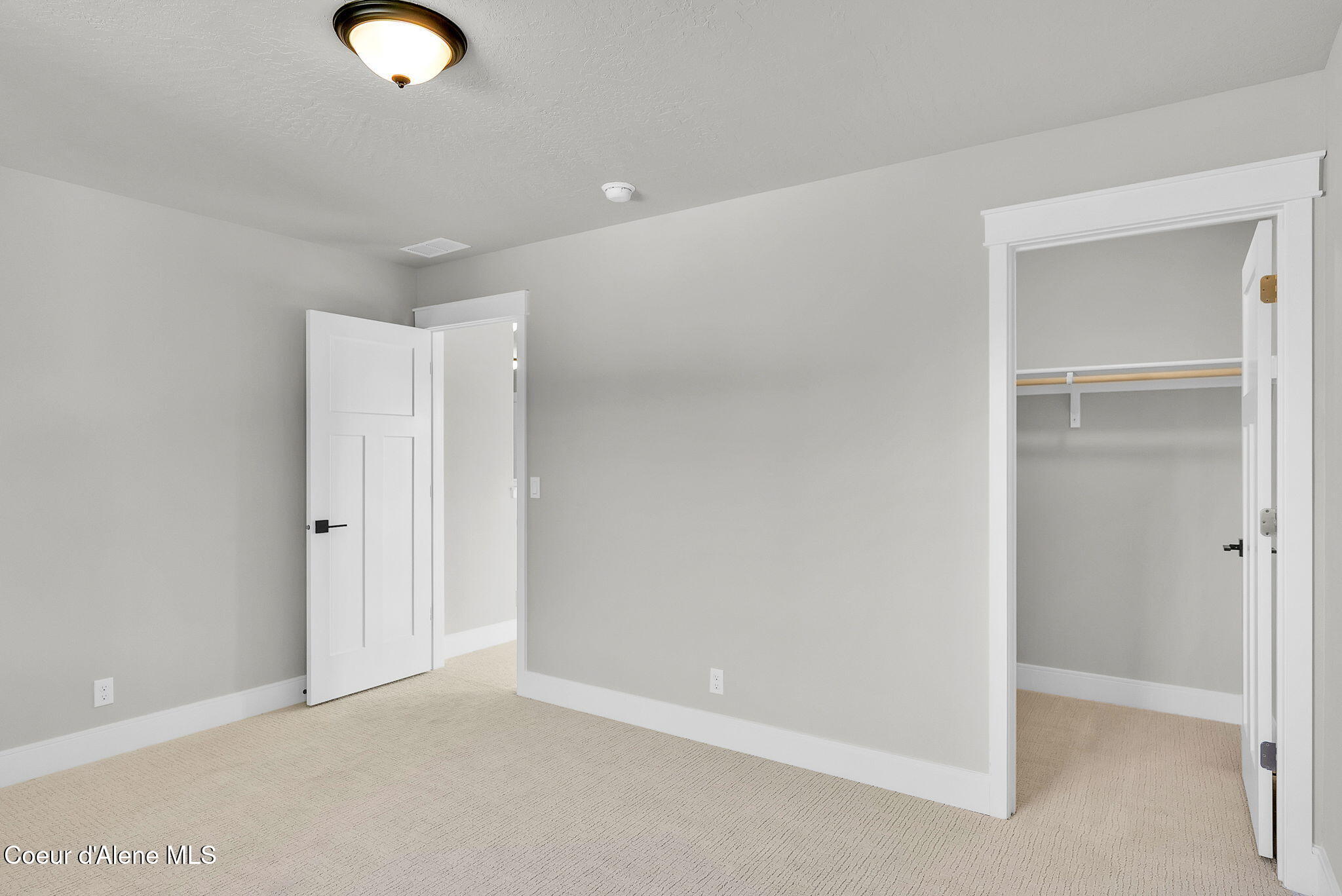 Rathdrum, Idaho, 83858, United States, 4 Bedrooms Bedrooms, ,2 BathroomsBathrooms,Residential,For Sale,1998808