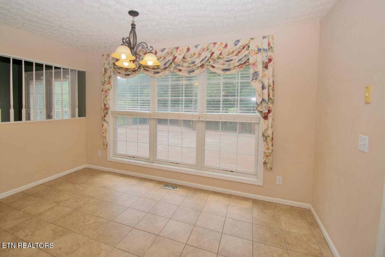 Maryville, Tennessee, 37803, United States, 3 Bedrooms Bedrooms, ,3 BathroomsBathrooms,Residential,For Sale,1857771