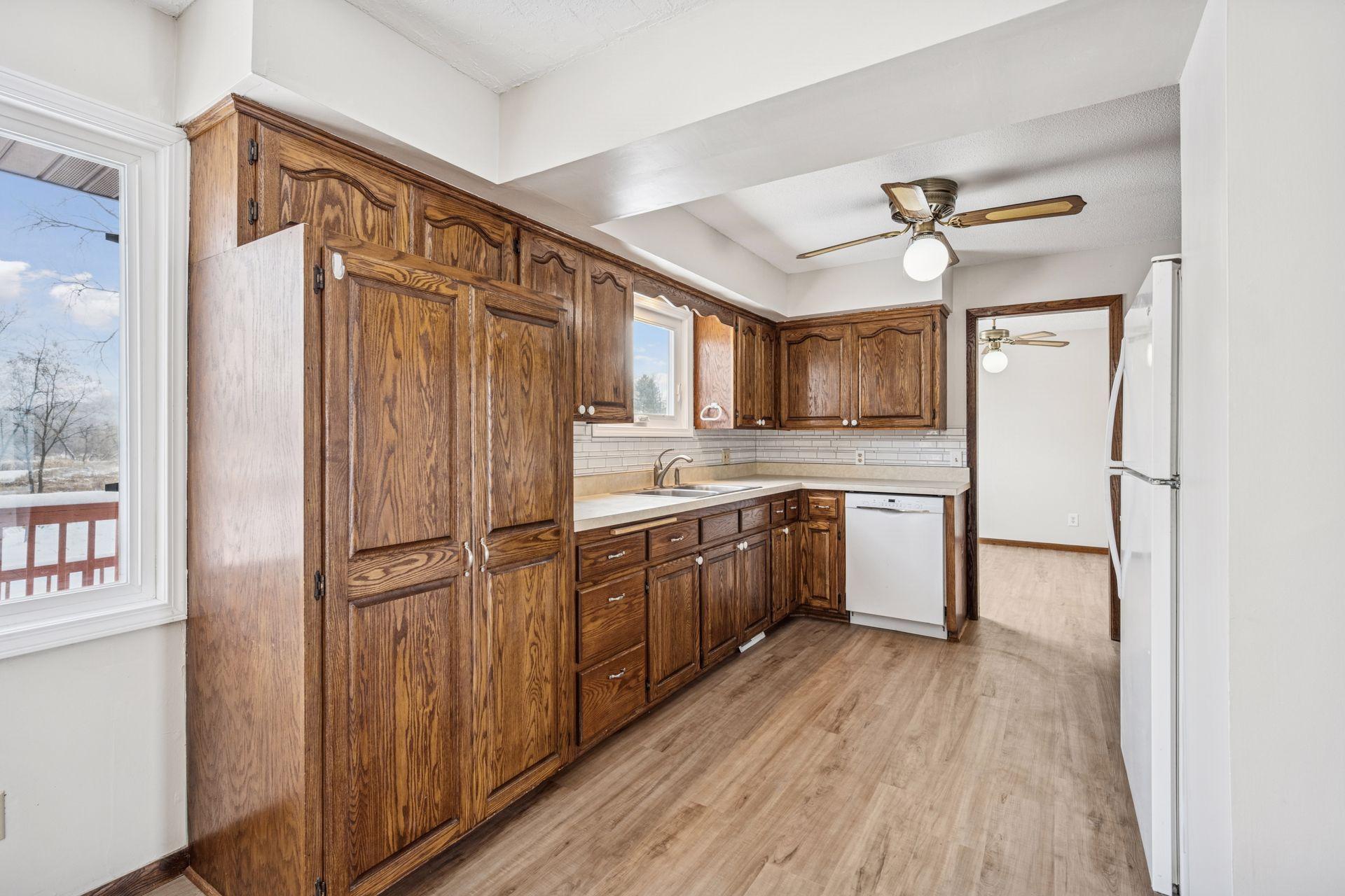 Greenfield, Minnesota, 55357, United States, 3 Bedrooms Bedrooms, ,2 BathroomsBathrooms,Residential,For Sale,2000513