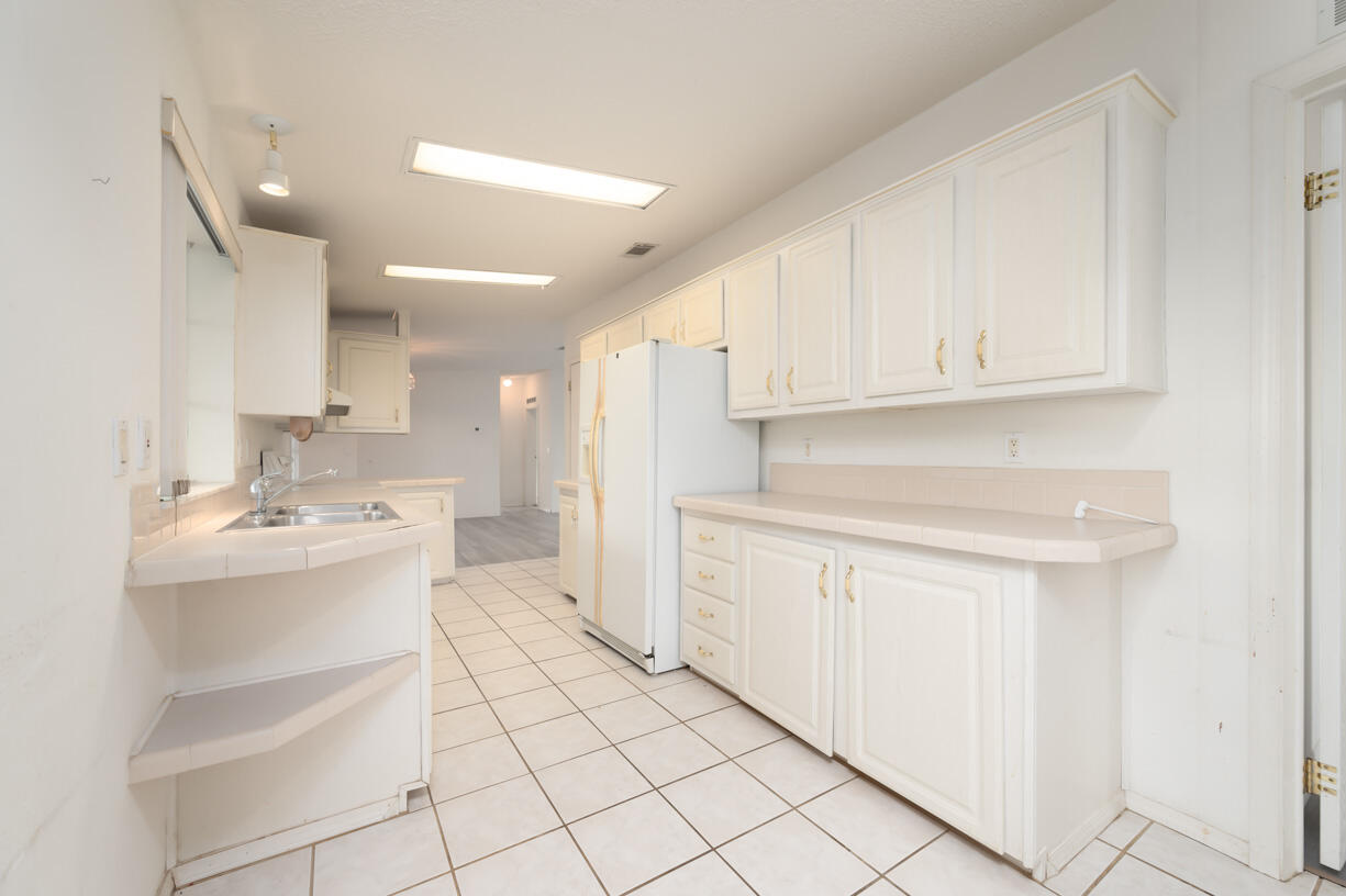 Geiger Key, Florida, 33040, United States, 4 Bedrooms Bedrooms, ,2 BathroomsBathrooms,Residential,For Sale,1837385