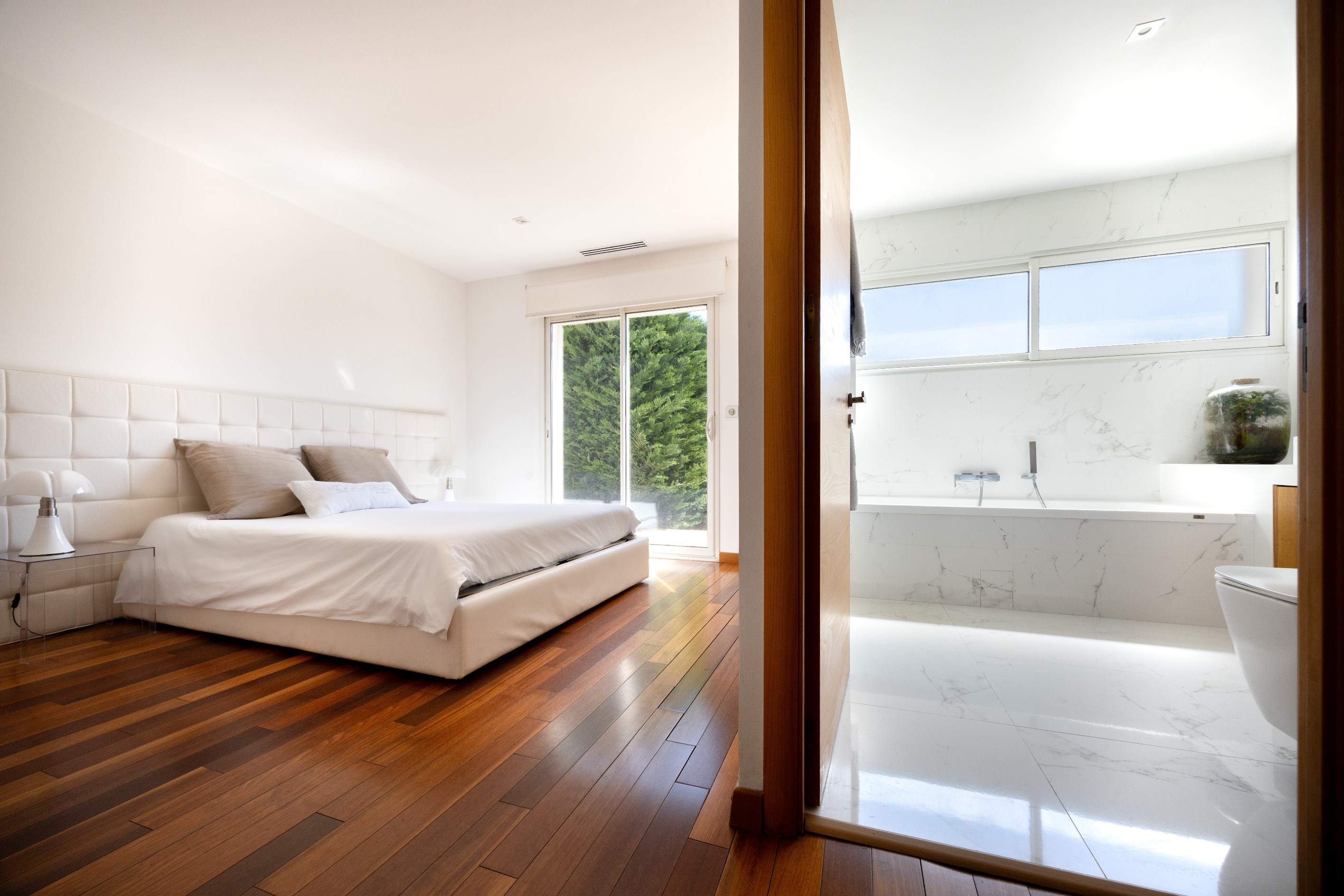 MODERN SINGLE-STORY HOME WITH A POOL IN A QUIET NEIGHBORHOOD - 物件實景