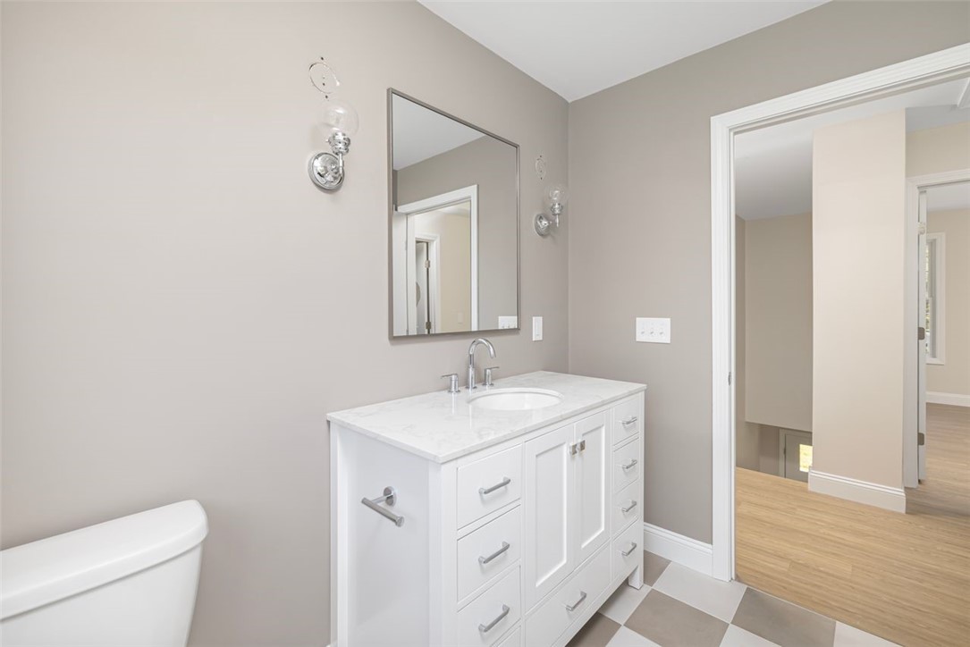 Warwick, Rhode Island, 02889, United States, 4 Bedrooms Bedrooms, ,4 BathroomsBathrooms,Residential,For Sale,2002981