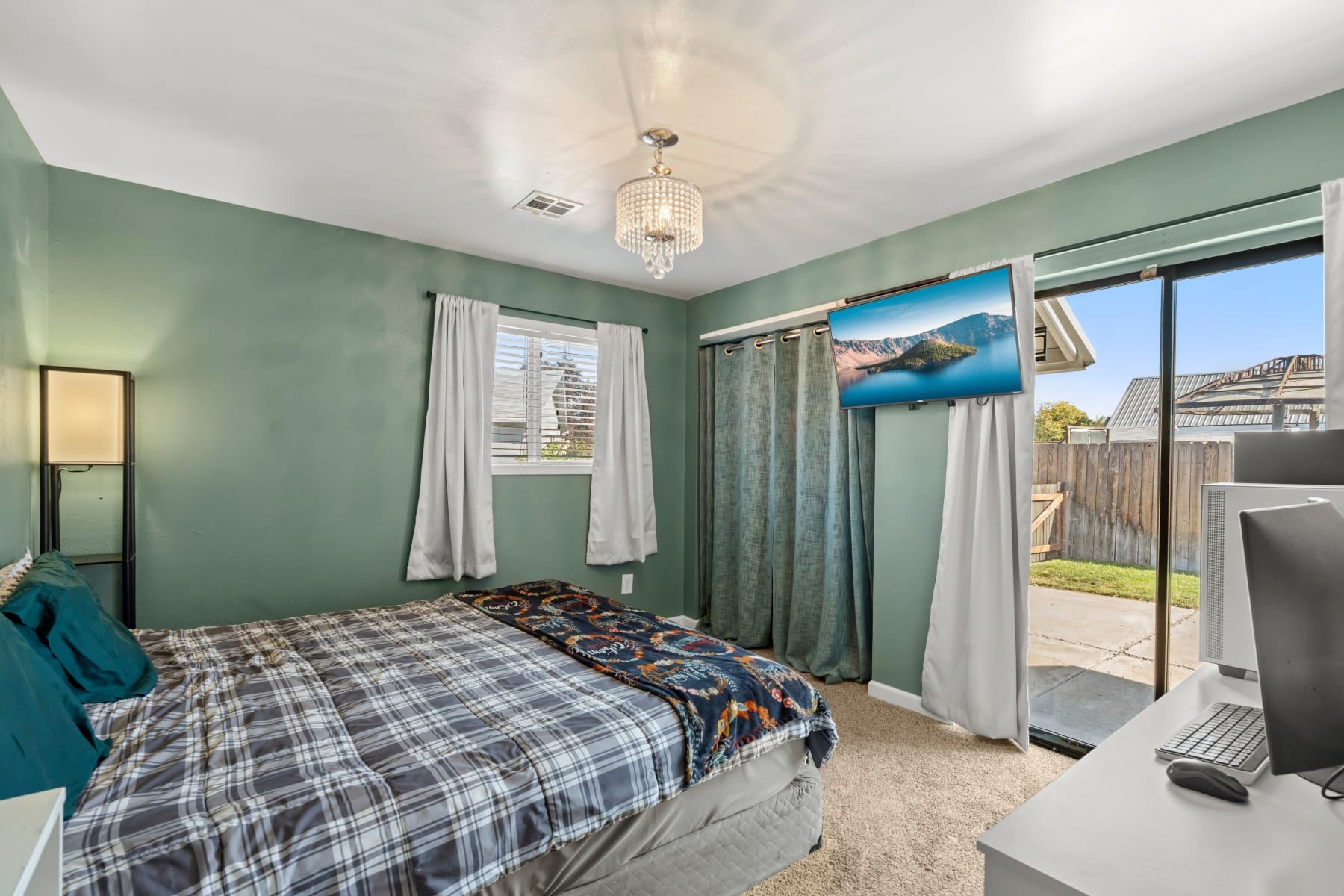  761 Hazel Street Central Point, OR 97502 - 物件實景