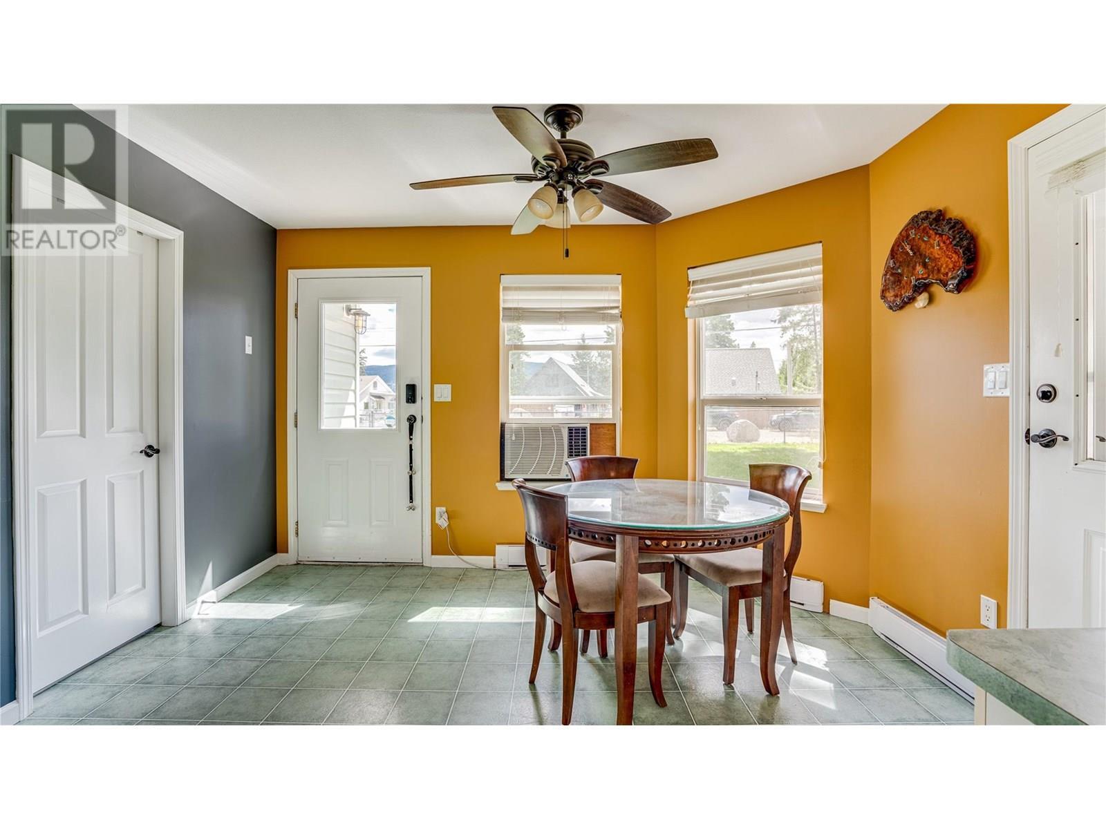 KELOWNA, British Columbia, V1Z 3W5, CA, 2 Bedrooms Bedrooms, ,2 BathroomsBathrooms,Residential,For Sale,1897605