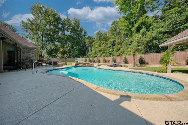 Tyler, Texas, 75706, United States, 4 Bedrooms Bedrooms, ,3 BathroomsBathrooms,Residential,For Sale,1976690