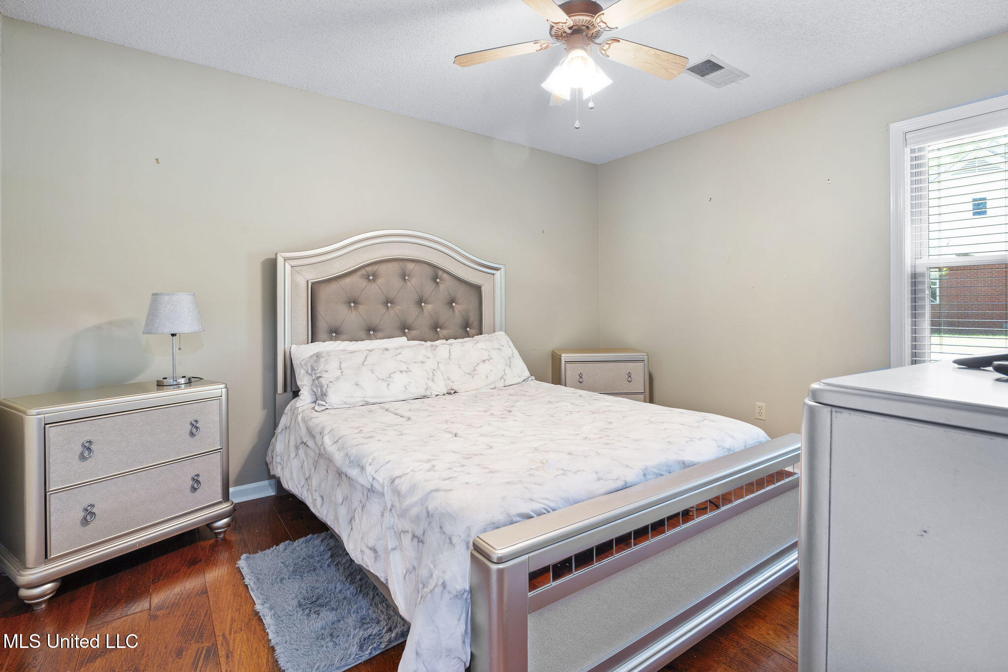 Olive Branch, Mississippi, 38654, United States, 5 Bedrooms Bedrooms, ,3 BathroomsBathrooms,Residential,For Sale,1898355