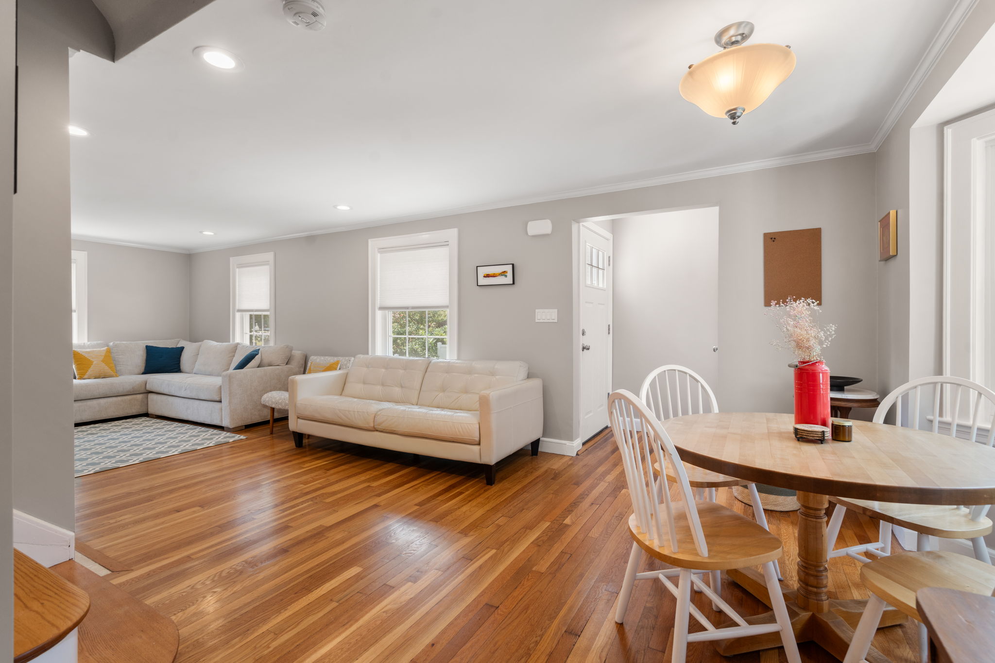  46 Macarthur Road, Stoneham, MA, 02180 - 物件實景