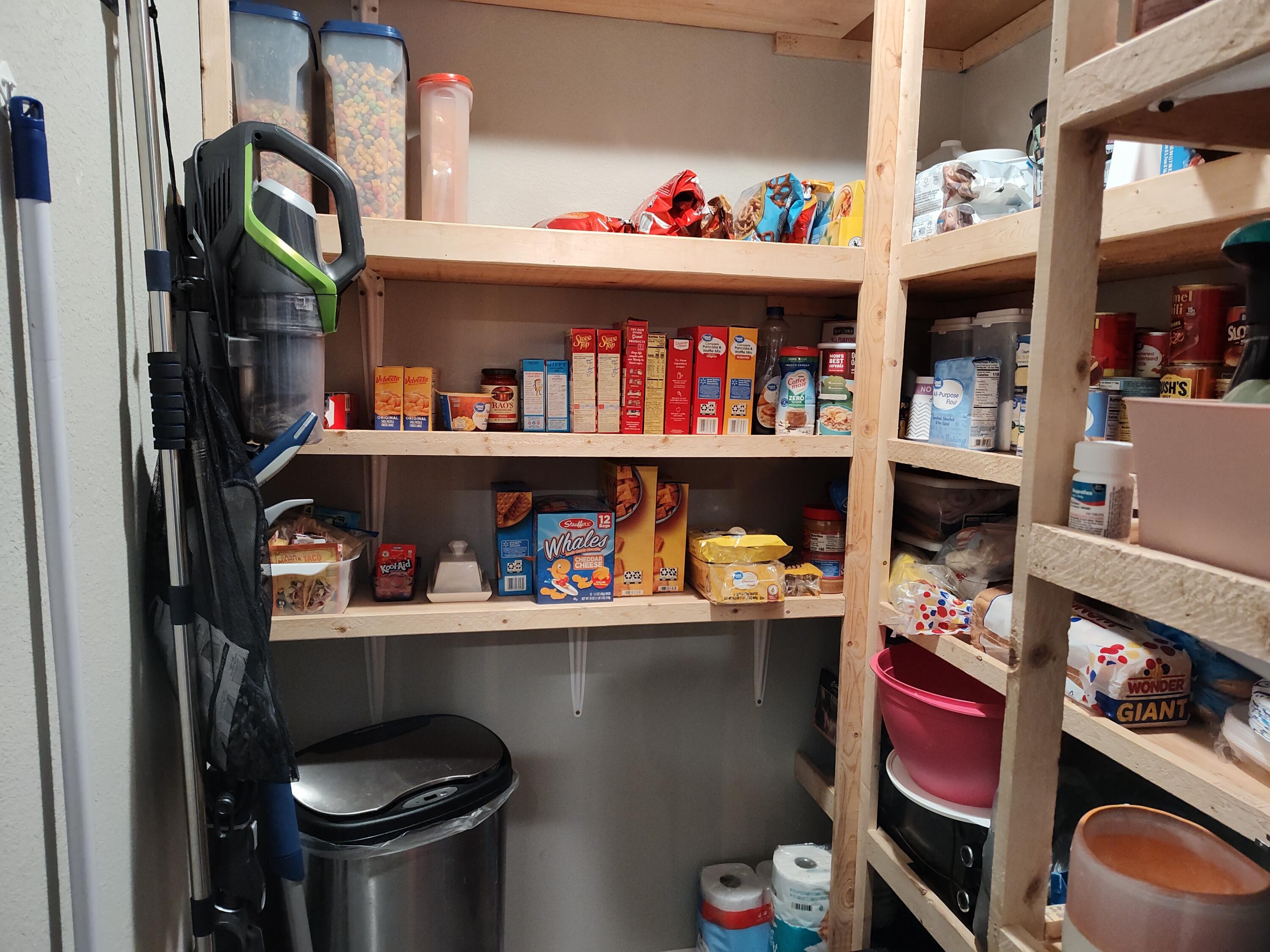 Bolivar, Missouri, 65613, United States, 2 Bedrooms Bedrooms, ,3 BathroomsBathrooms,Residential,For Sale,1975211