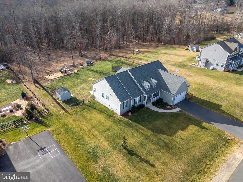 Fredericksburg, Virginia, 22406, United States, 5 Bedrooms Bedrooms, ,4 BathroomsBathrooms,Residential,For Sale,2005971