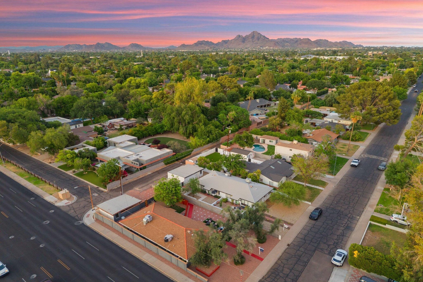  548 W San Juan Avenue ¦ Phoenix, AZ - 物件實景