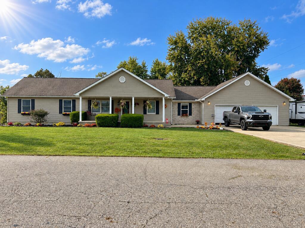 Victoria Ln, Piketon, OH 45661