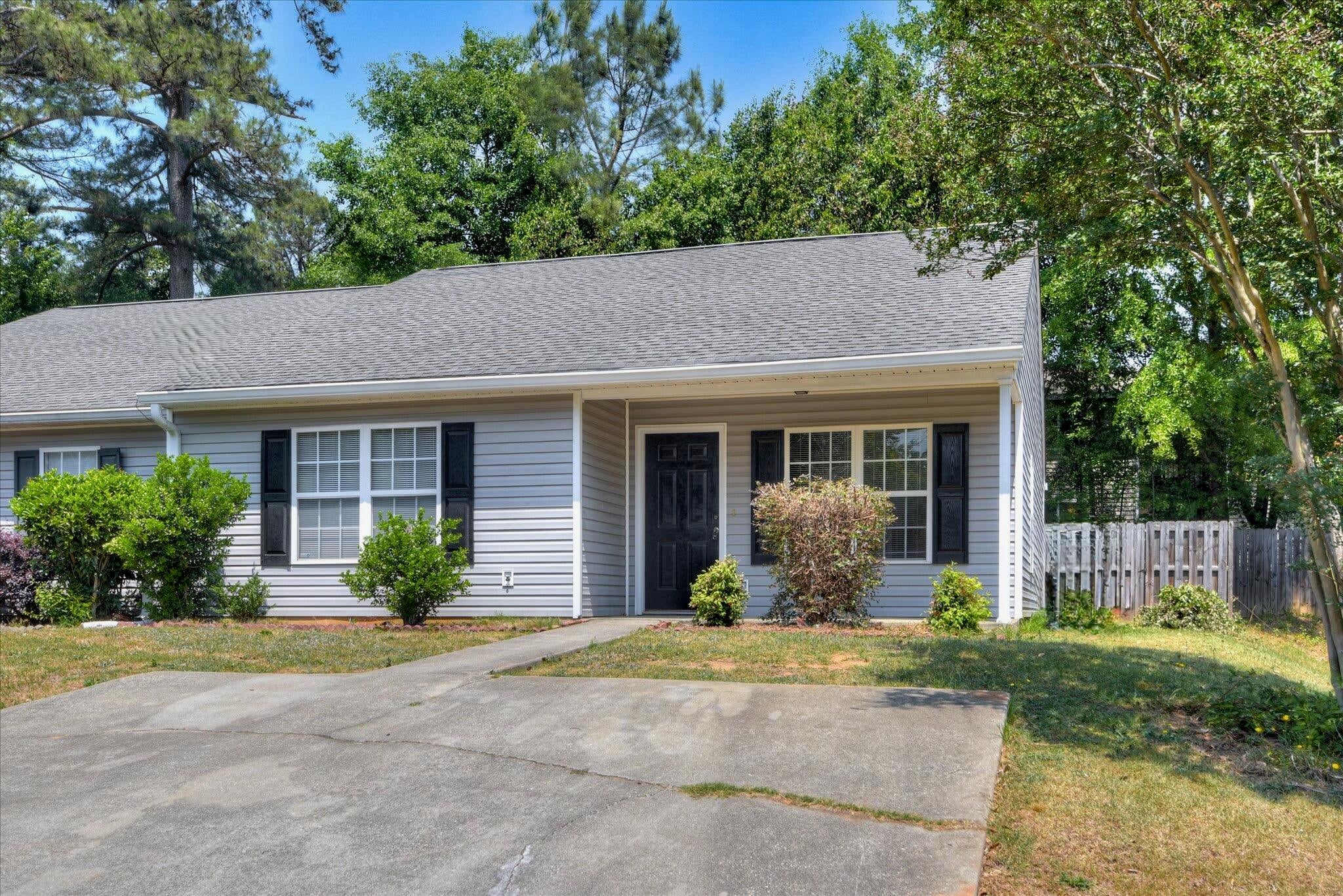 Charleston Row Blvd, Aiken, SC 29803
