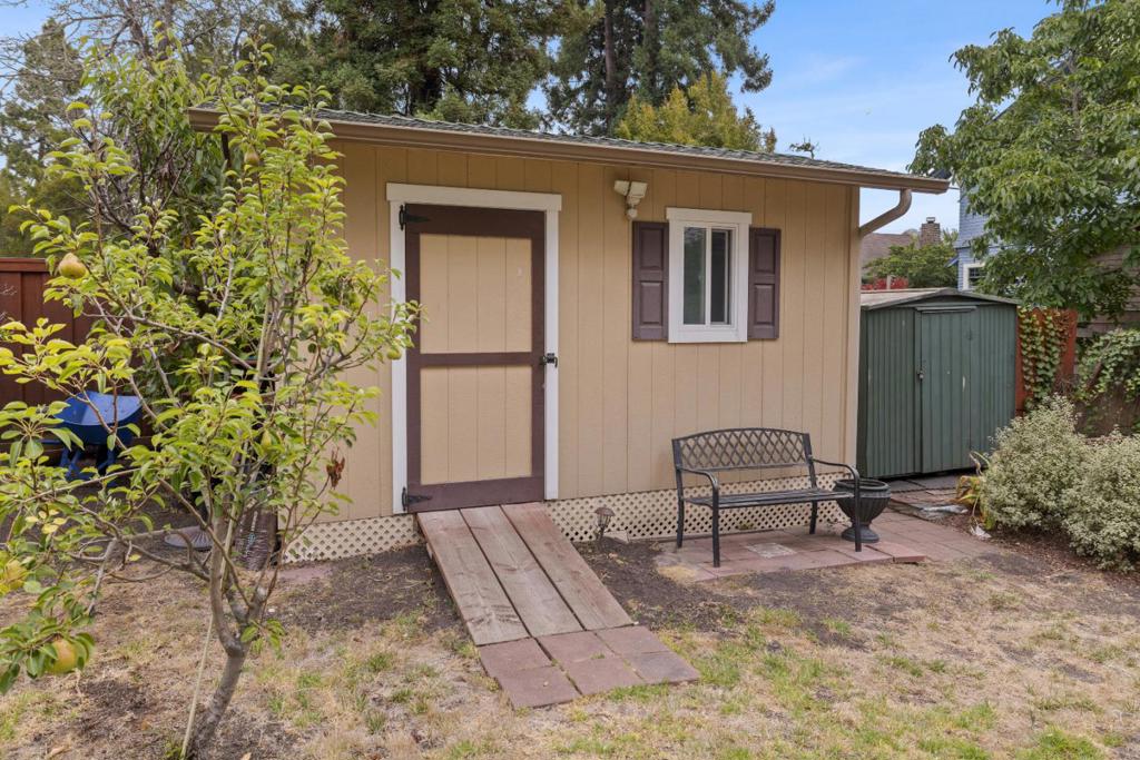 Santa Cruz, California, 95060, United States, 3 Bedrooms Bedrooms, ,3 BathroomsBathrooms,Residential,For Sale,1976527