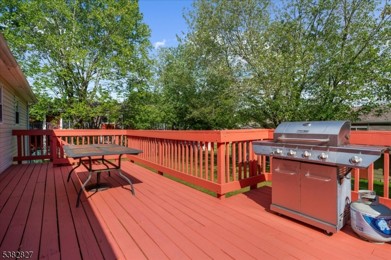 Hackettstown Town, New Jersey, 07840, United States, 4 Bedrooms Bedrooms, ,2 BathroomsBathrooms,Residential,For Sale,1940859