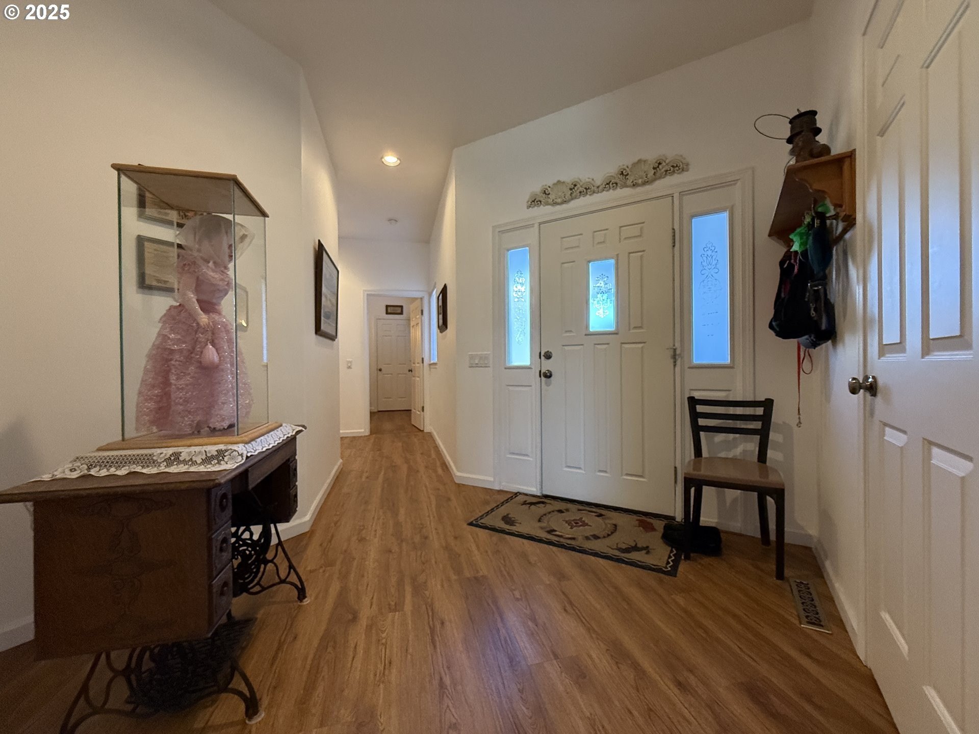 Brookings, Oregon, 97415, United States, 3 Bedrooms Bedrooms, ,2 BathroomsBathrooms,Residential,For Sale,1977623