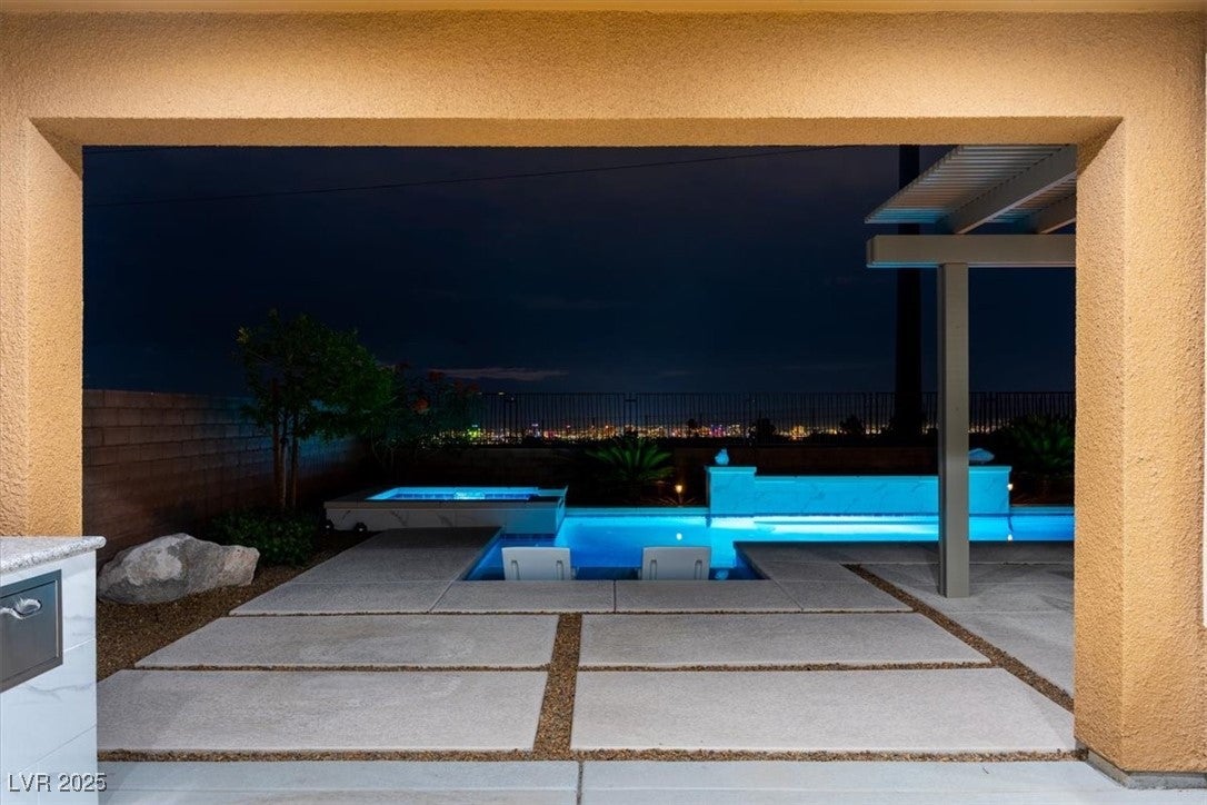 Las Vegas, Nevada, 89138, United States, 3 Bedrooms Bedrooms, ,3 BathroomsBathrooms,Residential,For Sale,1975491