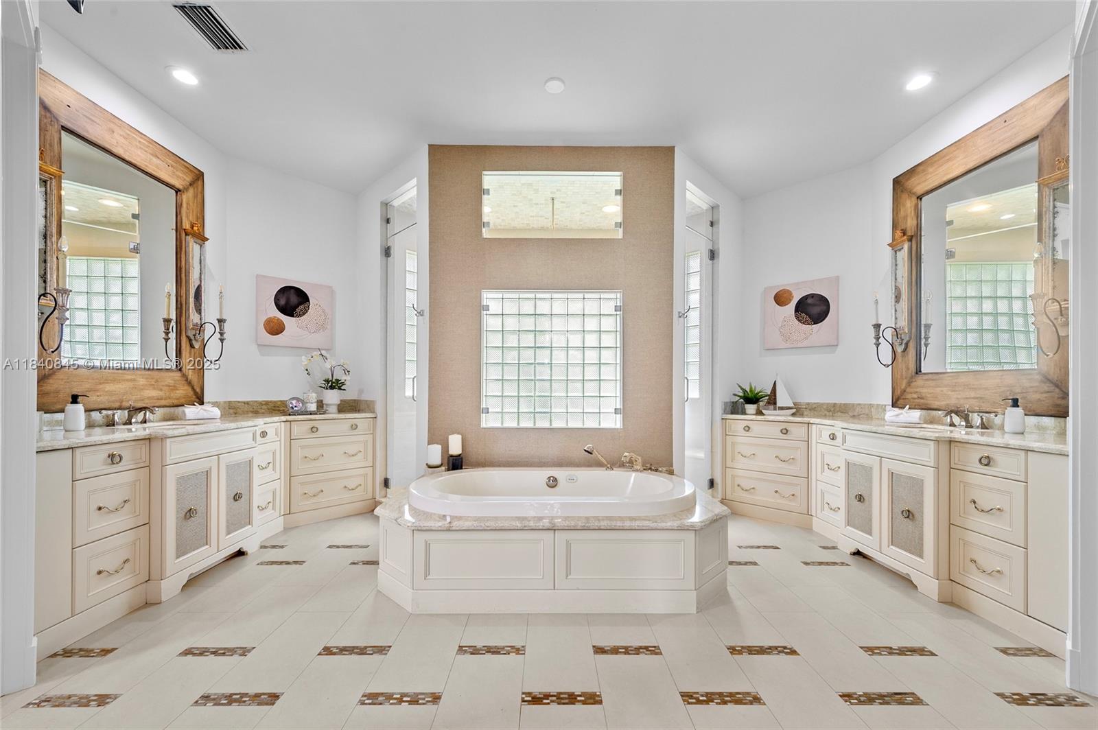Weston, Florida, 33332, United States, 5 Bedrooms Bedrooms, ,6 BathroomsBathrooms,Residential,For Sale,1896752