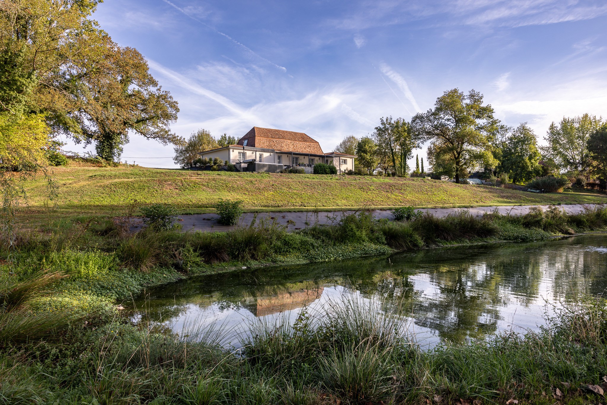  a reimagined périgord home, where  nature meets the art of living - 物件實景