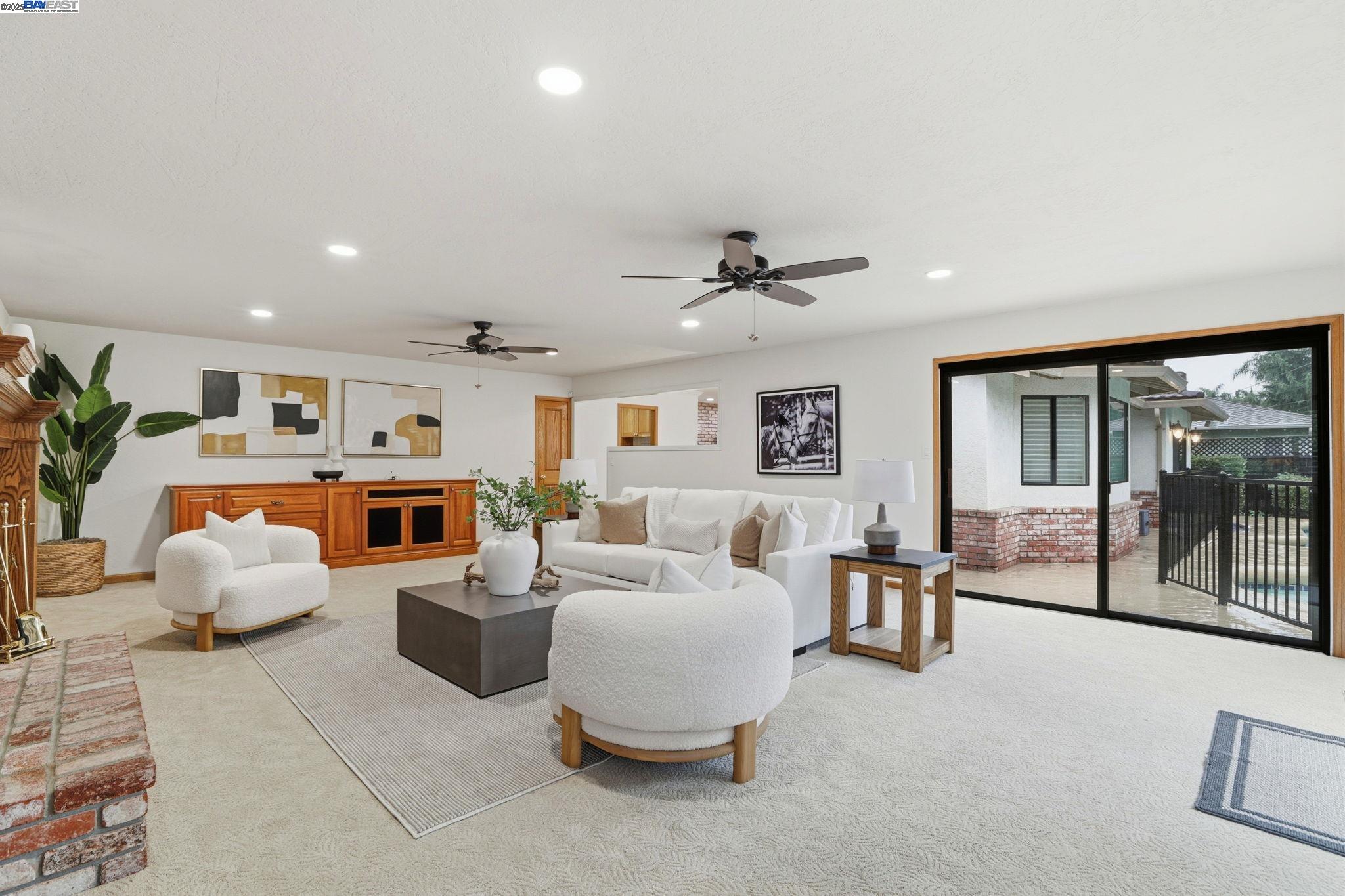 Fremont, California, 94536, United States, 3 Bedrooms Bedrooms, ,2 BathroomsBathrooms,Residential,For Sale,1992910