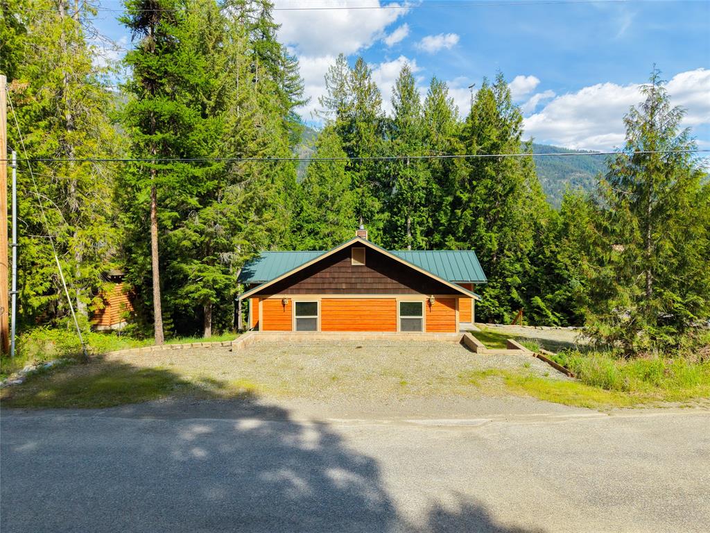 Troy, Montana, 59935, United States, 3 Bedrooms Bedrooms, ,3 BathroomsBathrooms,Residential,For Sale,2048333