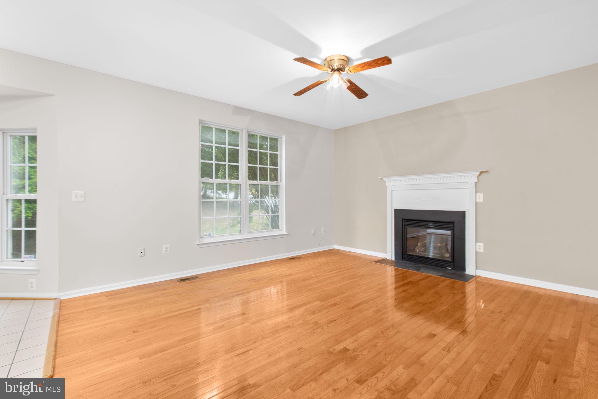 Dumfries, Virginia, 22026, United States, 4 Bedrooms Bedrooms, ,4 BathroomsBathrooms,Residential,For Sale,1977834